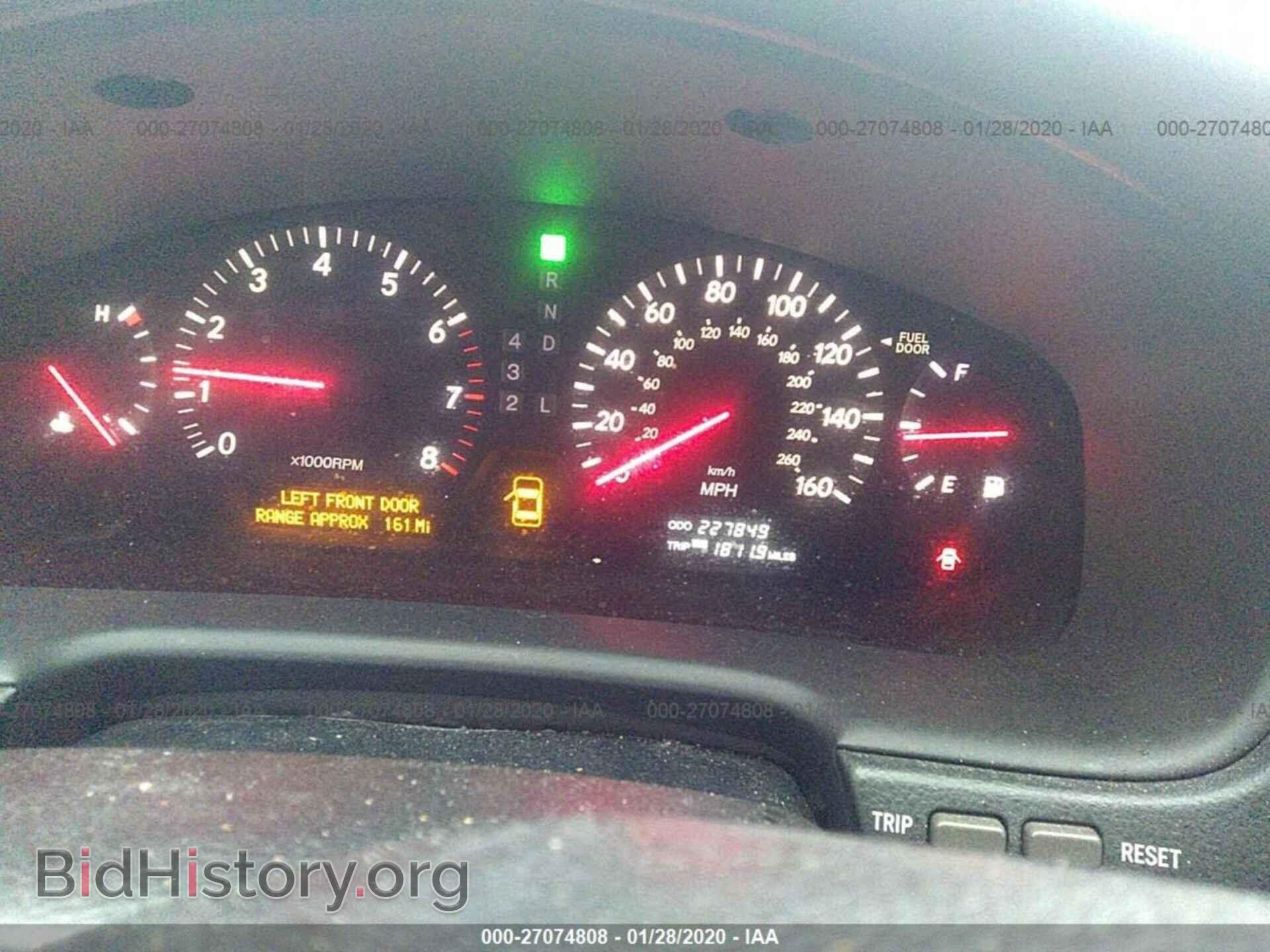 2002 LEXUS LS - VIN: JTHBN30F920073708 - Photo 7