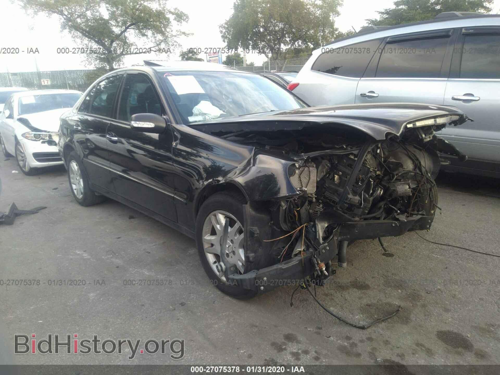 Photo WDBUF65J73A****** - MERCEDES-BENZ E 2003