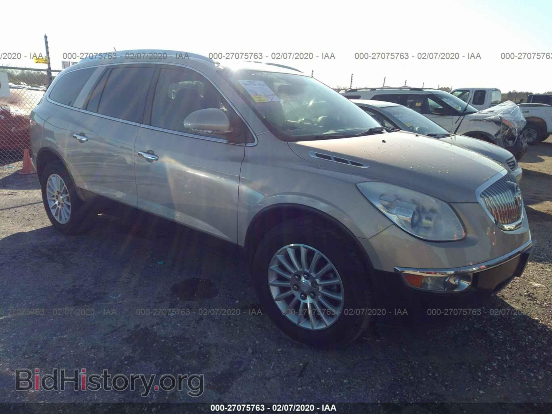 Photo 5GAKRAED0BJ411137 - BUICK ENCLAVE 2011