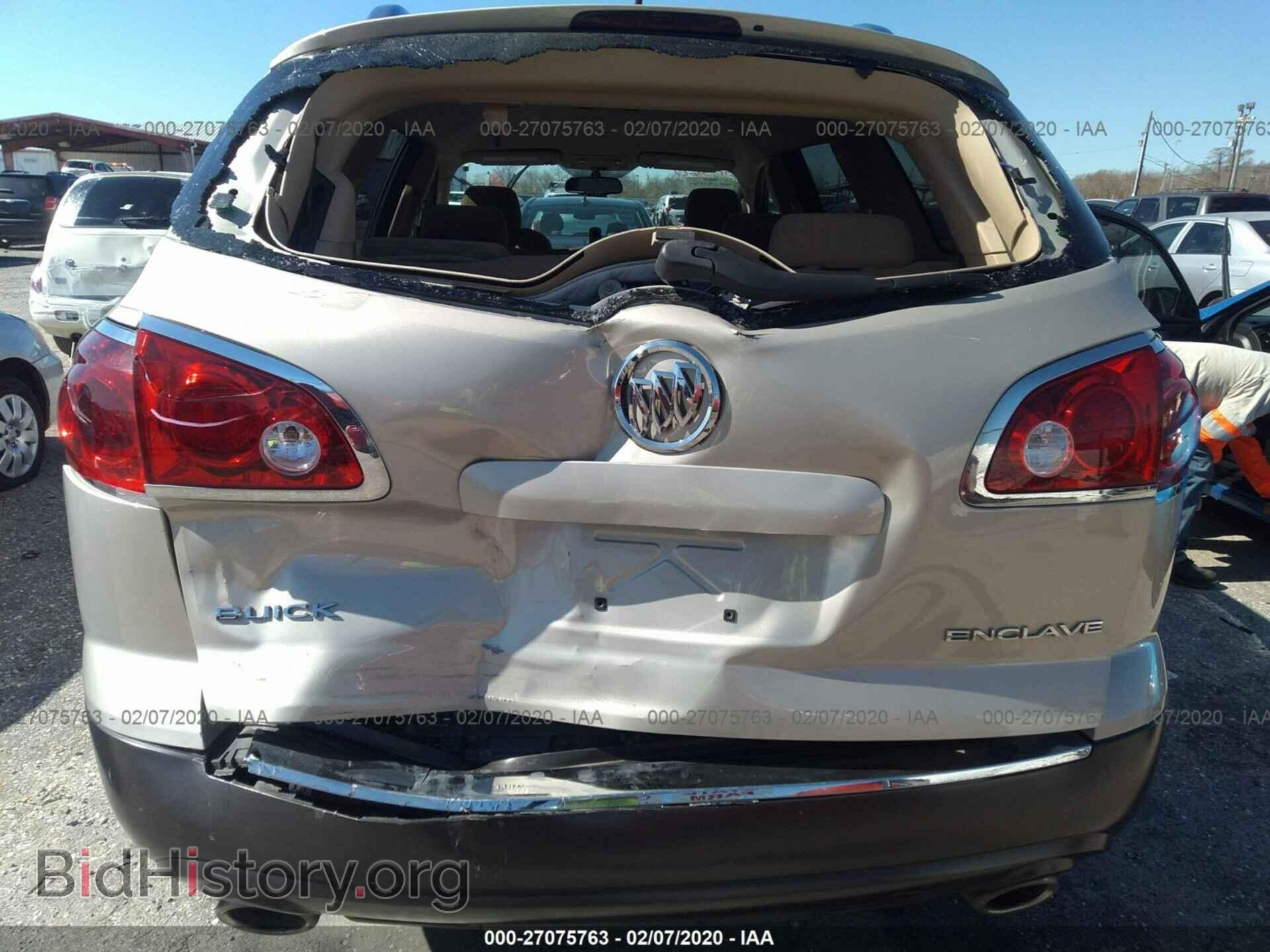 2011 BUICK ENCLAVE - VIN: 5GAKRAED0BJ411137 - Photo 6