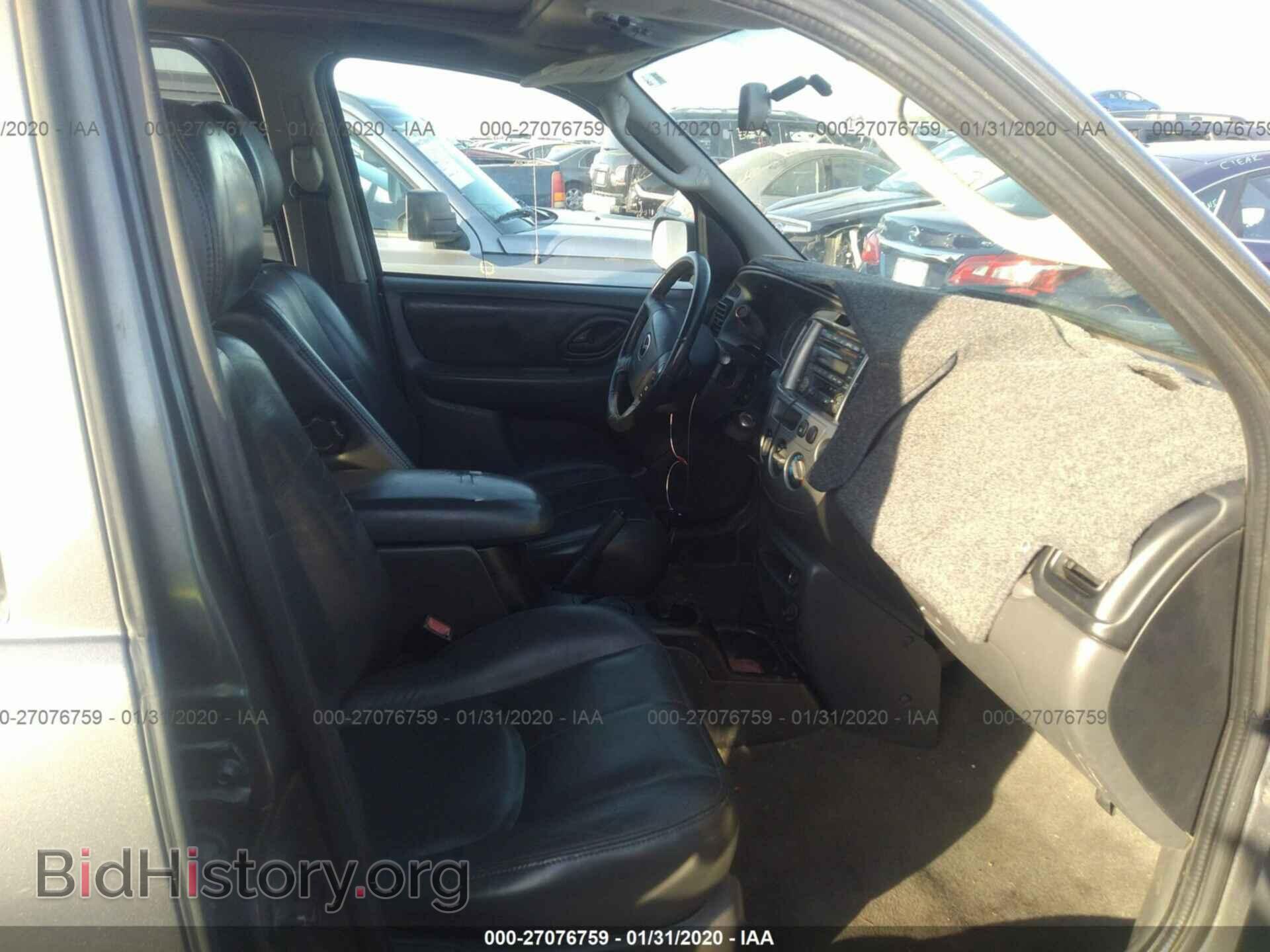 2004 MAZDA TRIBUTE - VIN: 4F2CZ06184KM12521 - Photo 5