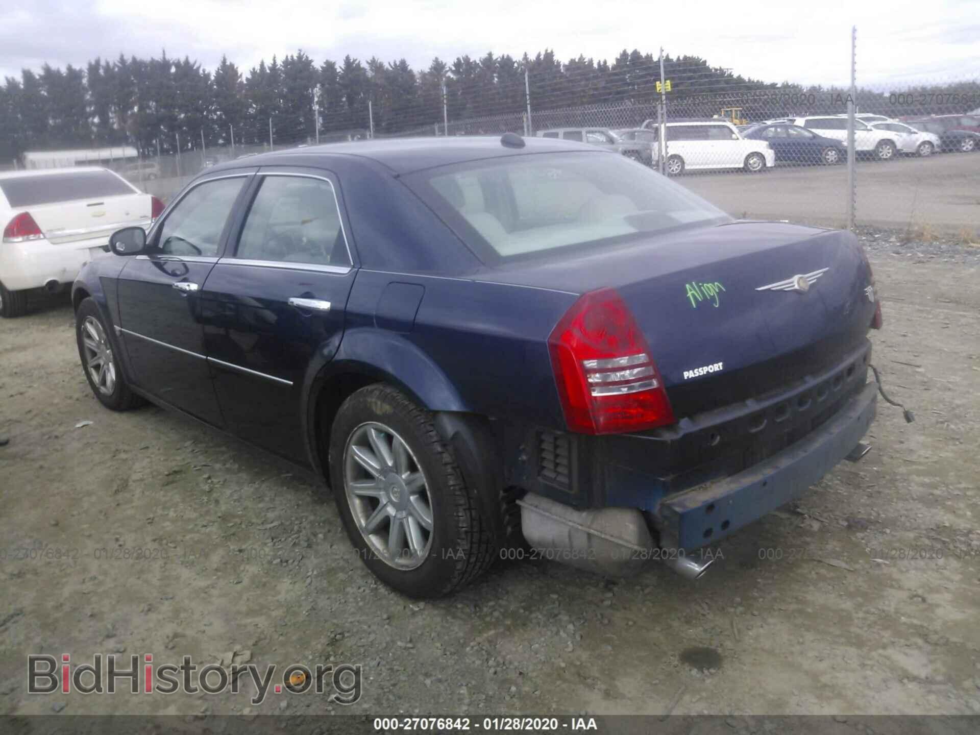 2005 CHRYSLER 300C - VIN: 2C3AA63H45H674665 - Фото 3
