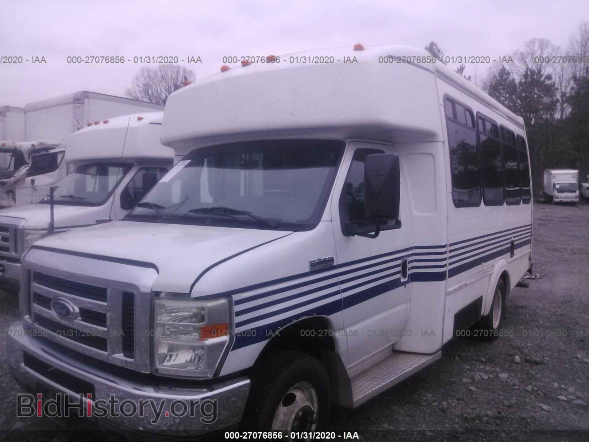 2010 FORD ECONOLINE - VIN: 1FDEE3FS3ADA90123 - Фото 2