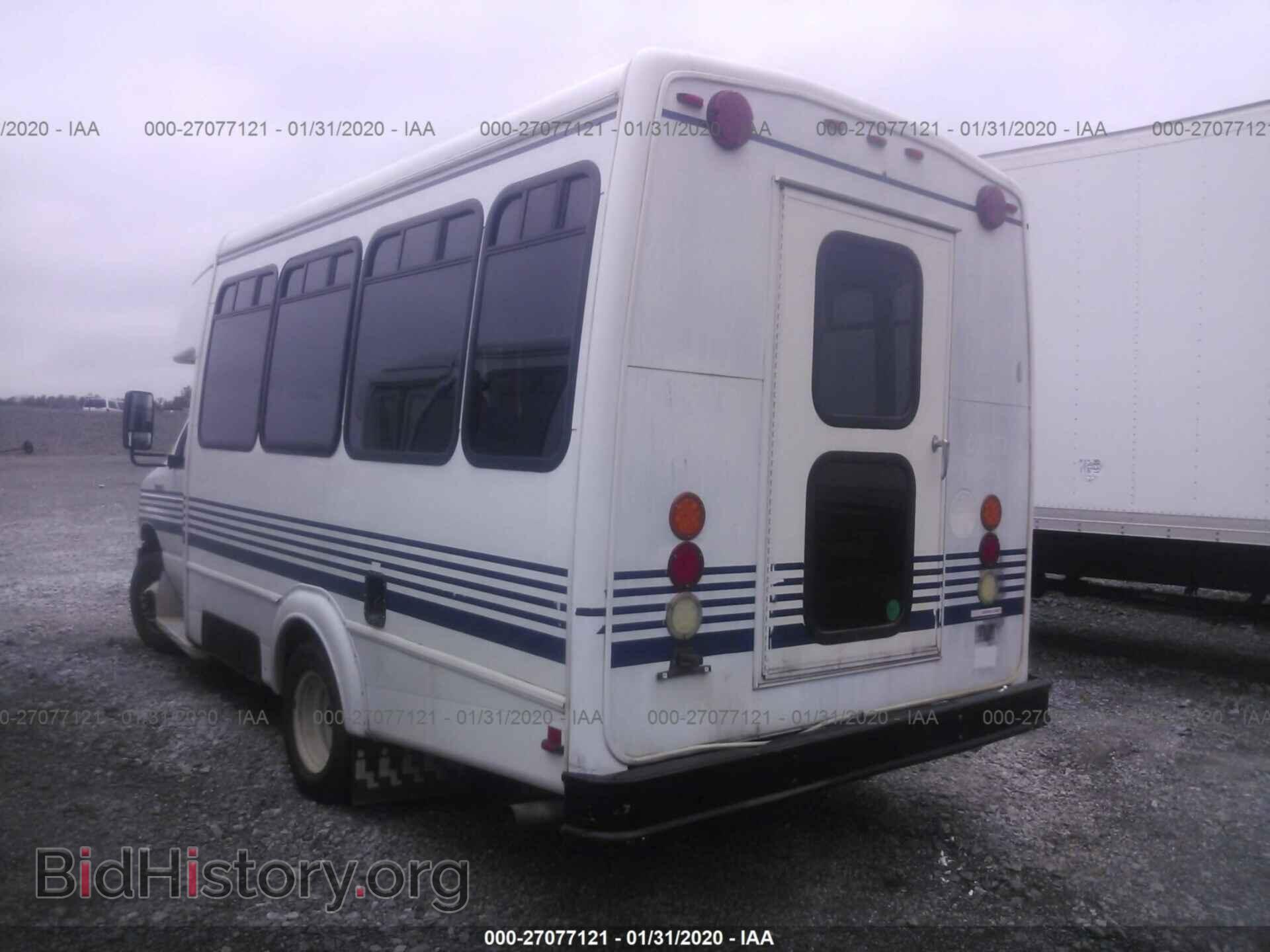 2010 FORD ECONOLINE - VIN: 1FDEE3FS8ADA90117 - Фото 3
