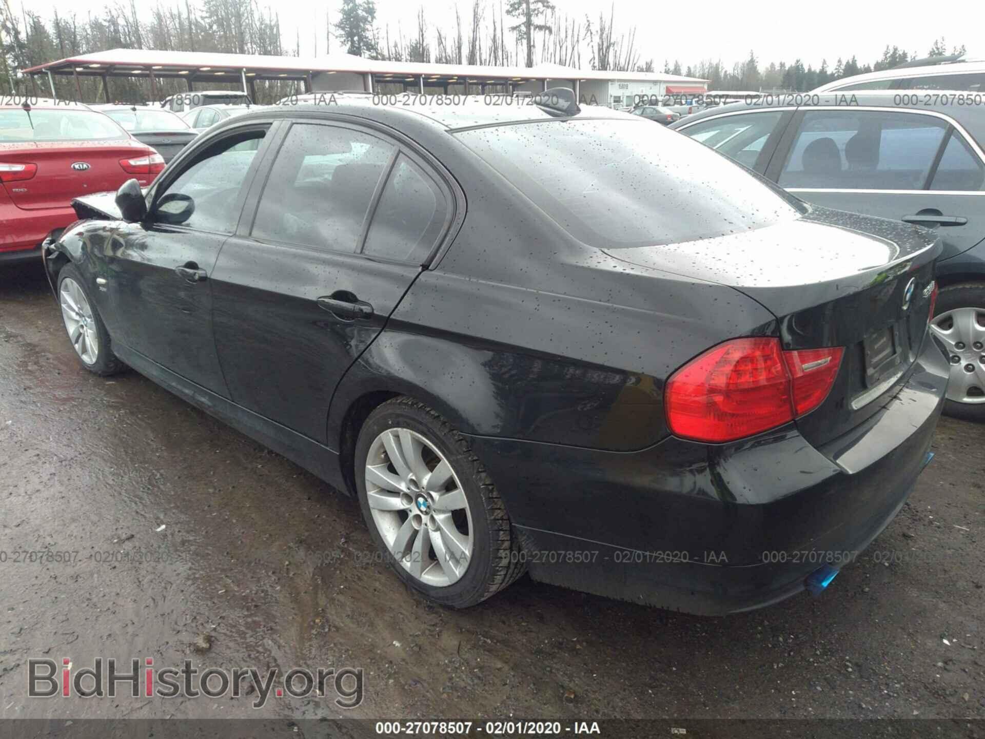 2009 BMW 335 - VIN: WBAPL33559A404513 - Photo 3
