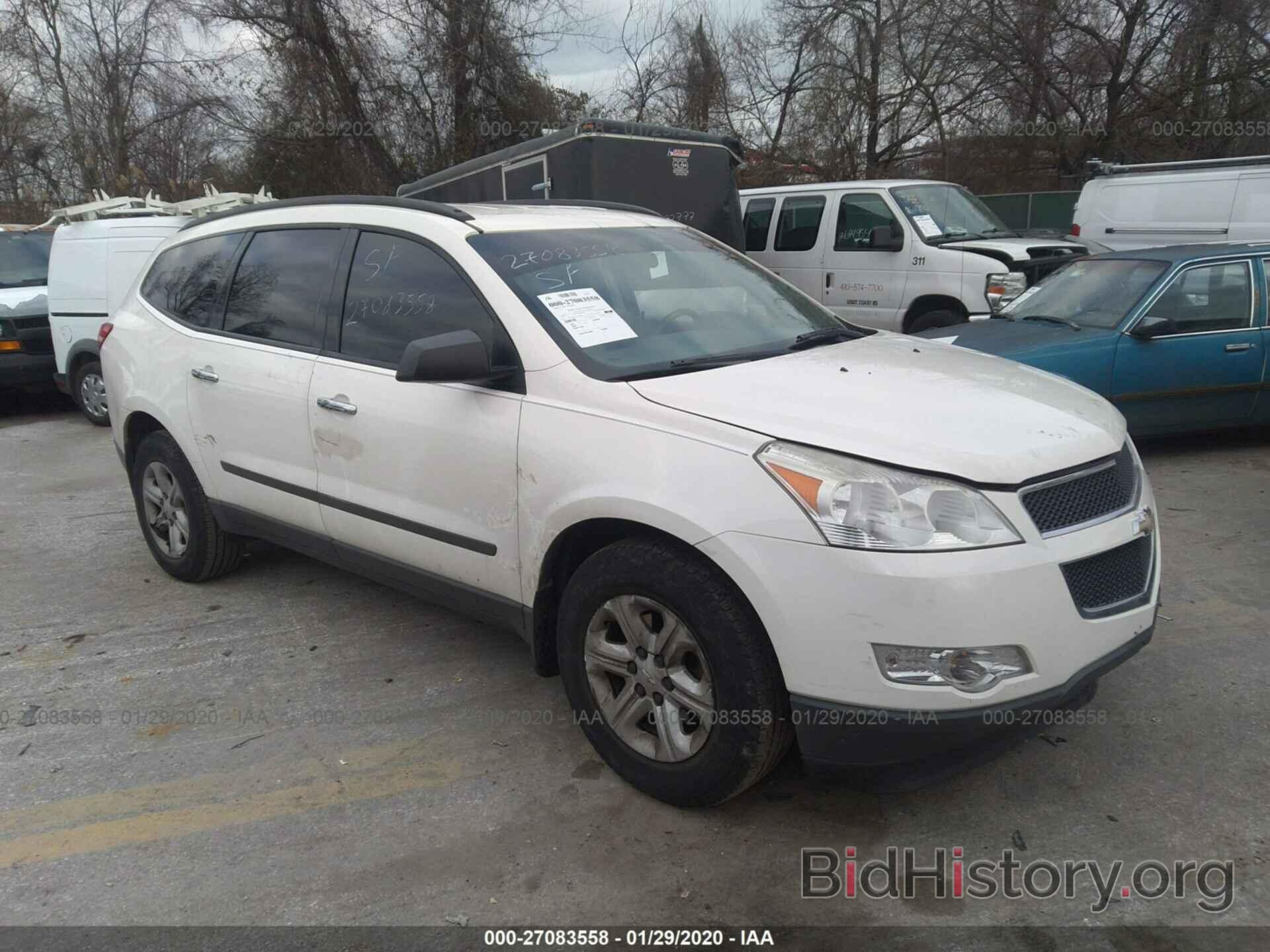 Photo 1GNLVEED6AJ243595 - CHEVROLET TRAVERSE 2010