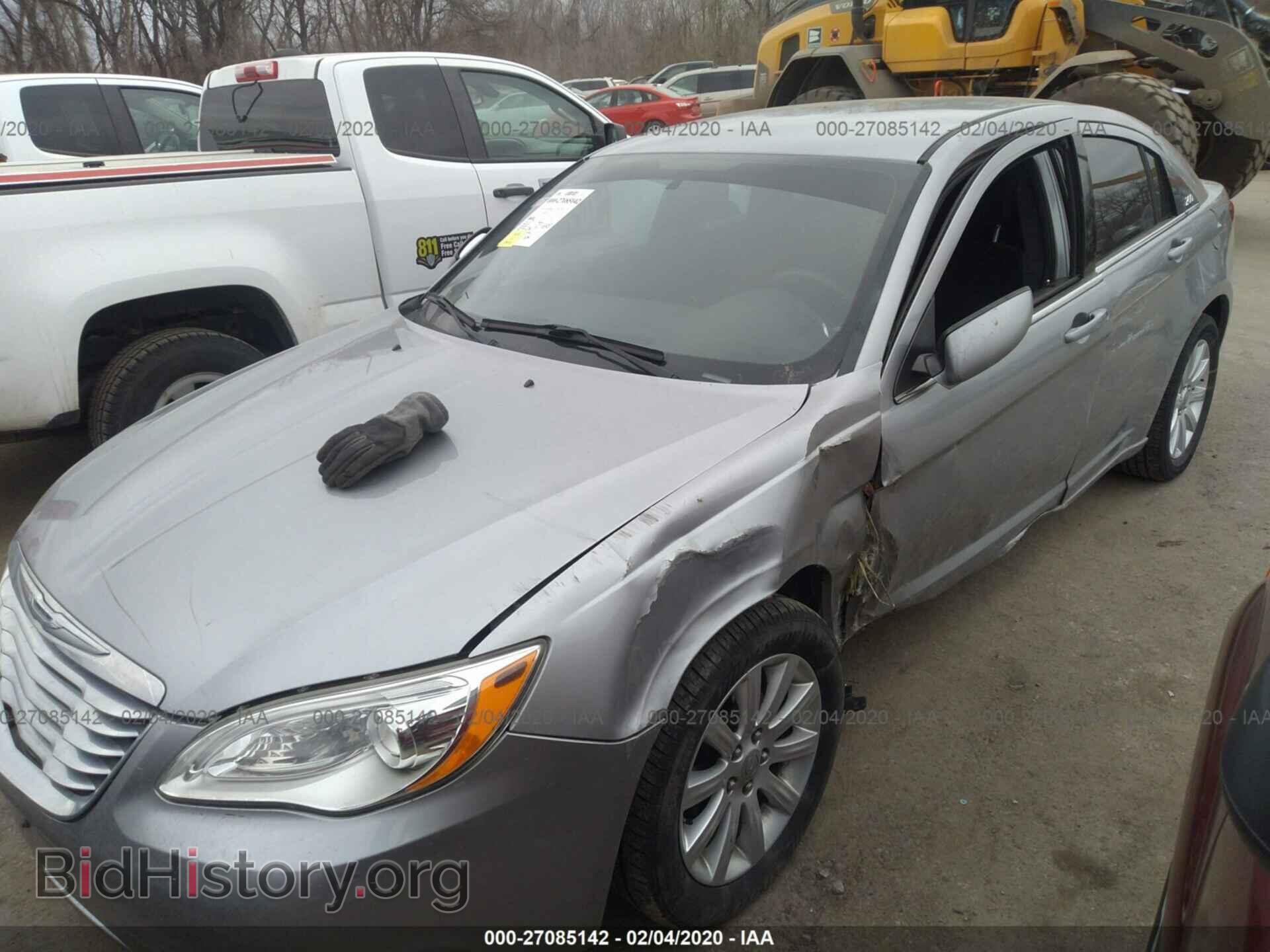 2013 CHRYSLER 200 - VIN: 1C3CCBBG4DN527322 - Photo 2