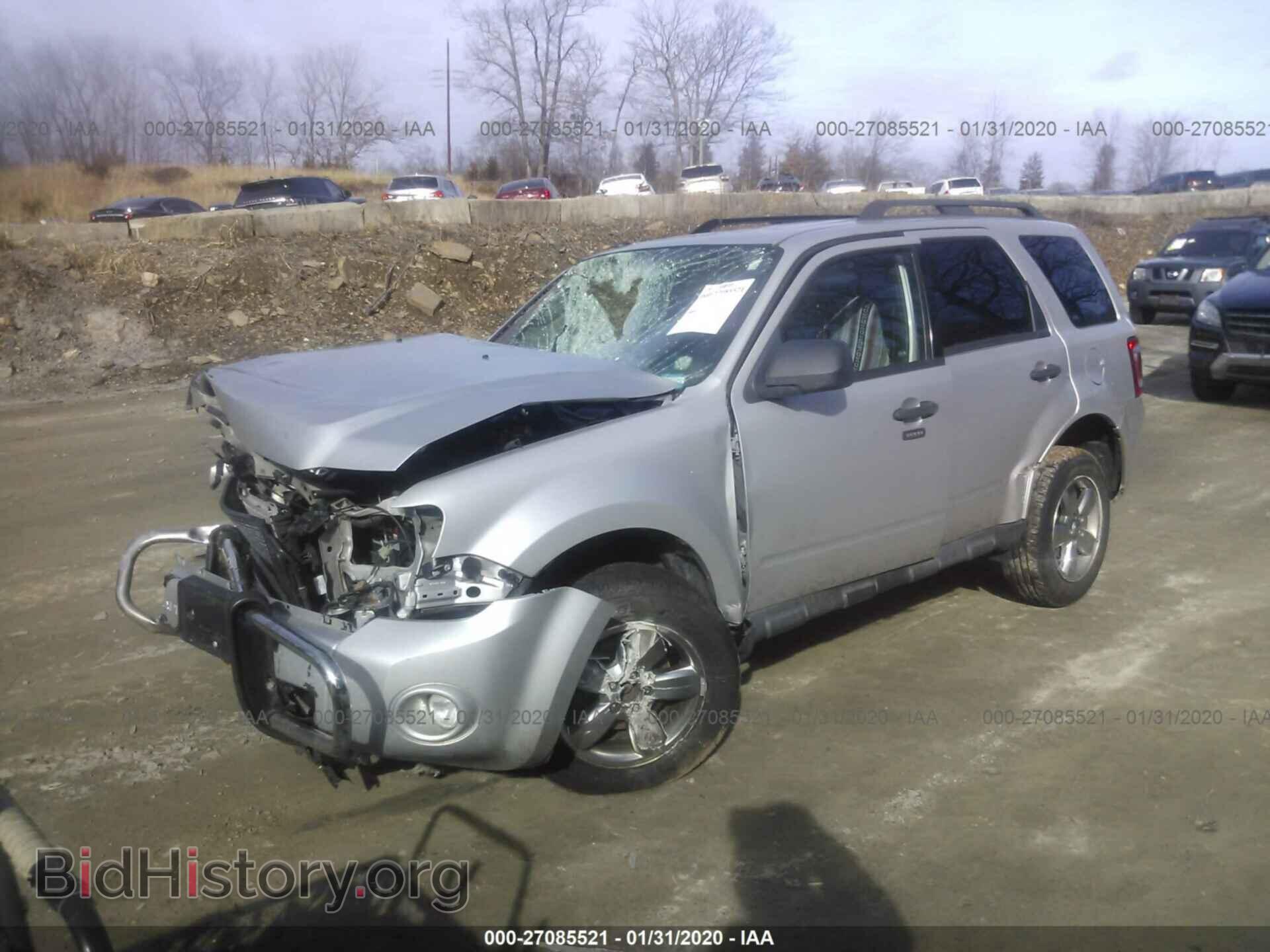 2009 FORD ESCAPE - VIN: 1FMCU93769KD11685 - Фото 2