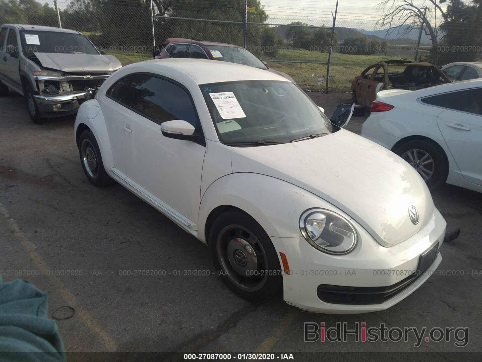 Photo 3VWJP7AT9DM601960 - VOLKSWAGEN BEETLE 2013