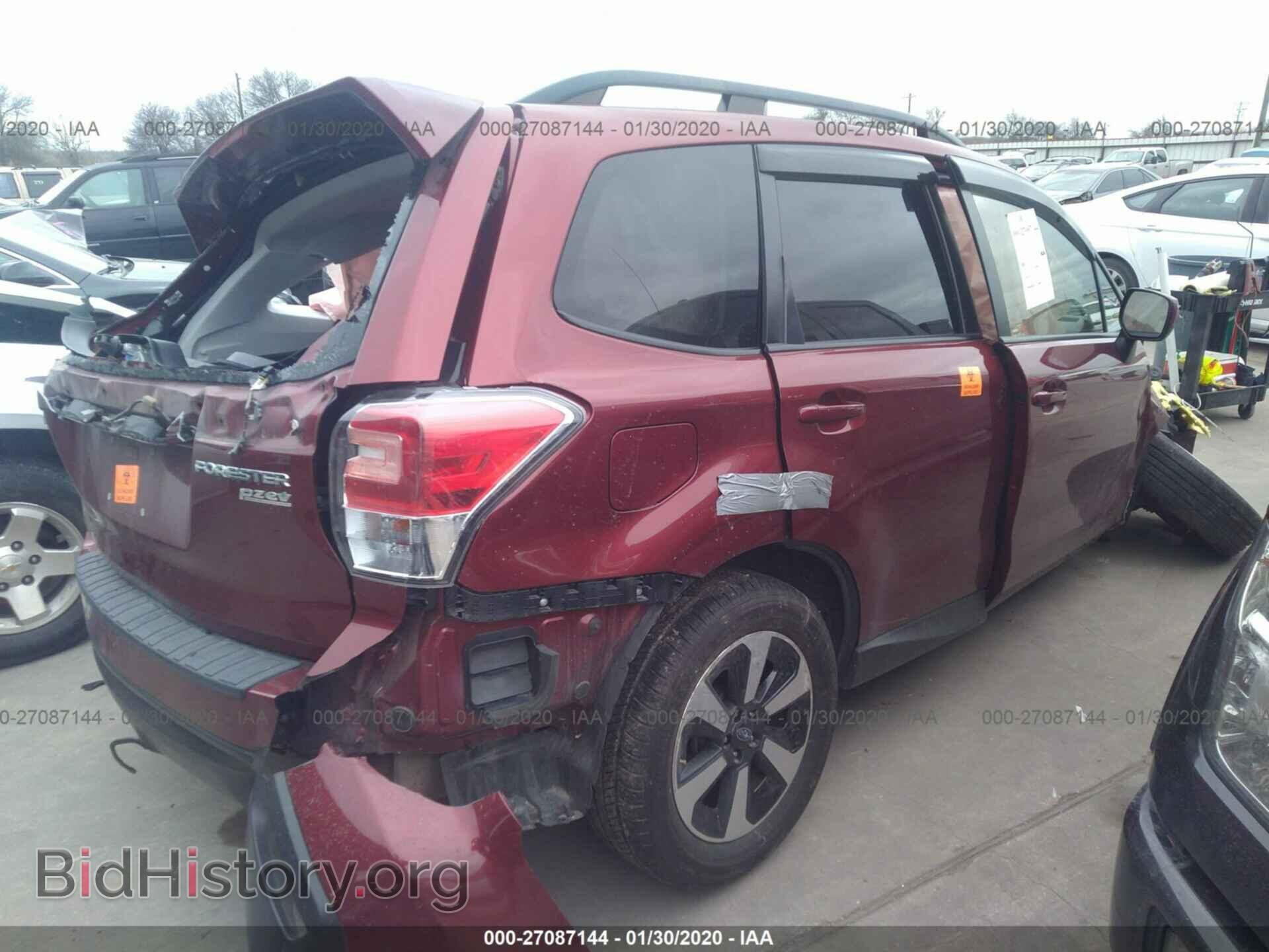 2017 SUBARU FORESTER - VIN: JF2SJAEC7HH444425 - Фото 4