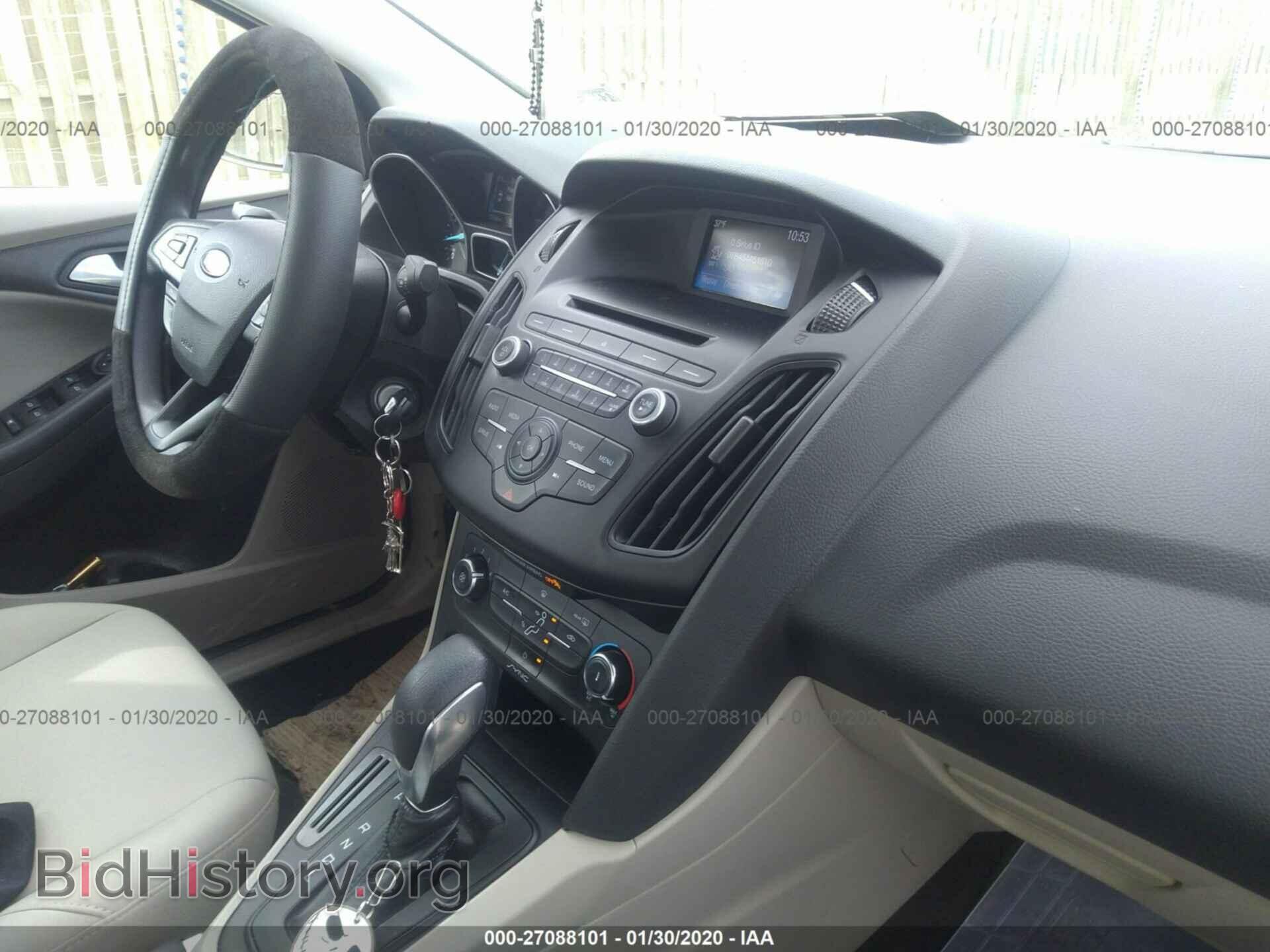 2017 FORD FOCUS - VIN: 1FADP3F2XHL322958 - Photo 5