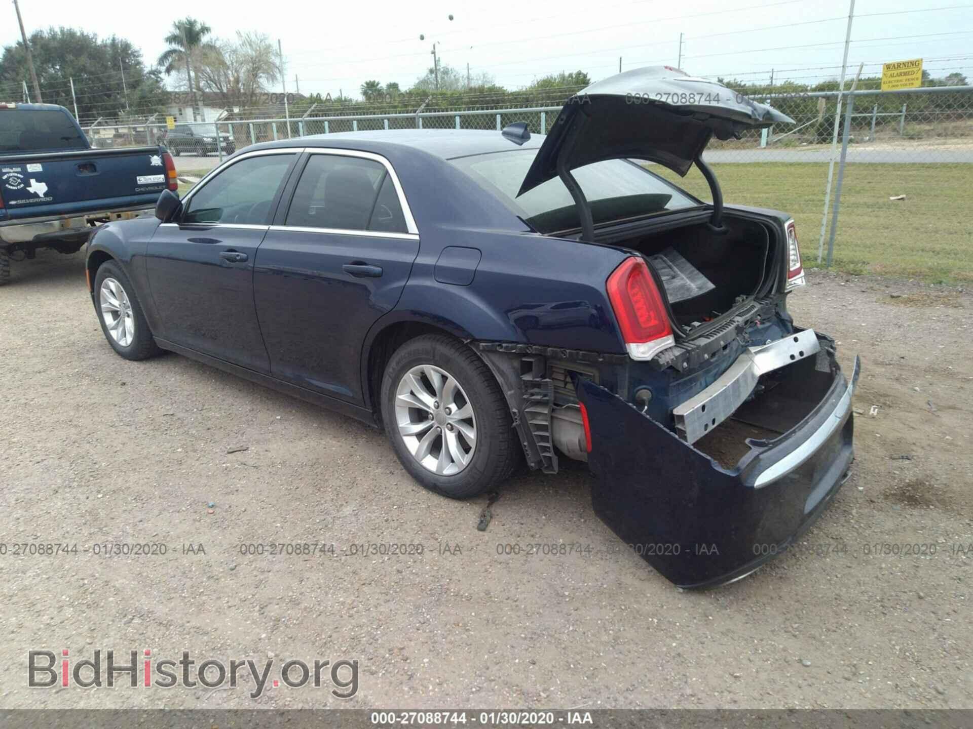 2016 CHRYSLER 300 - VIN: 2C3CCAAG9GH268559 - Фото 3