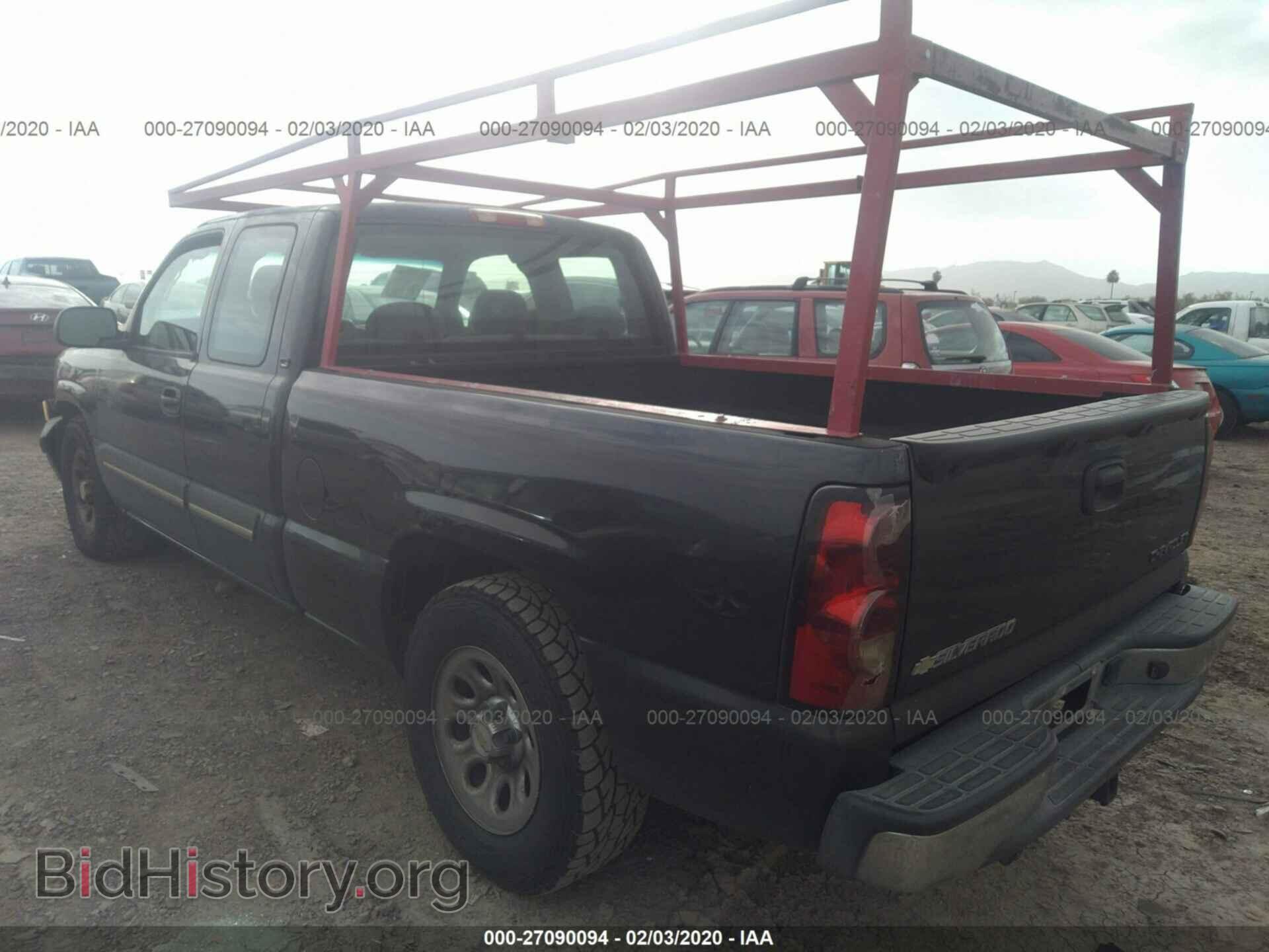 2005 CHEVROLET SILVERADO - VIN: 2GCEC19V751297880 - Фото 3