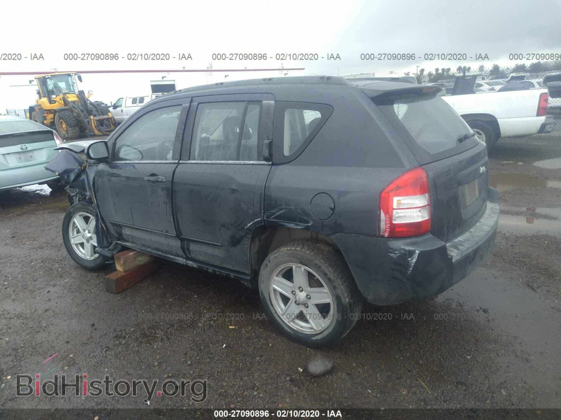 2008 JEEP COMPASS - VIN: 1J8FT47008D703027 - Фото 3