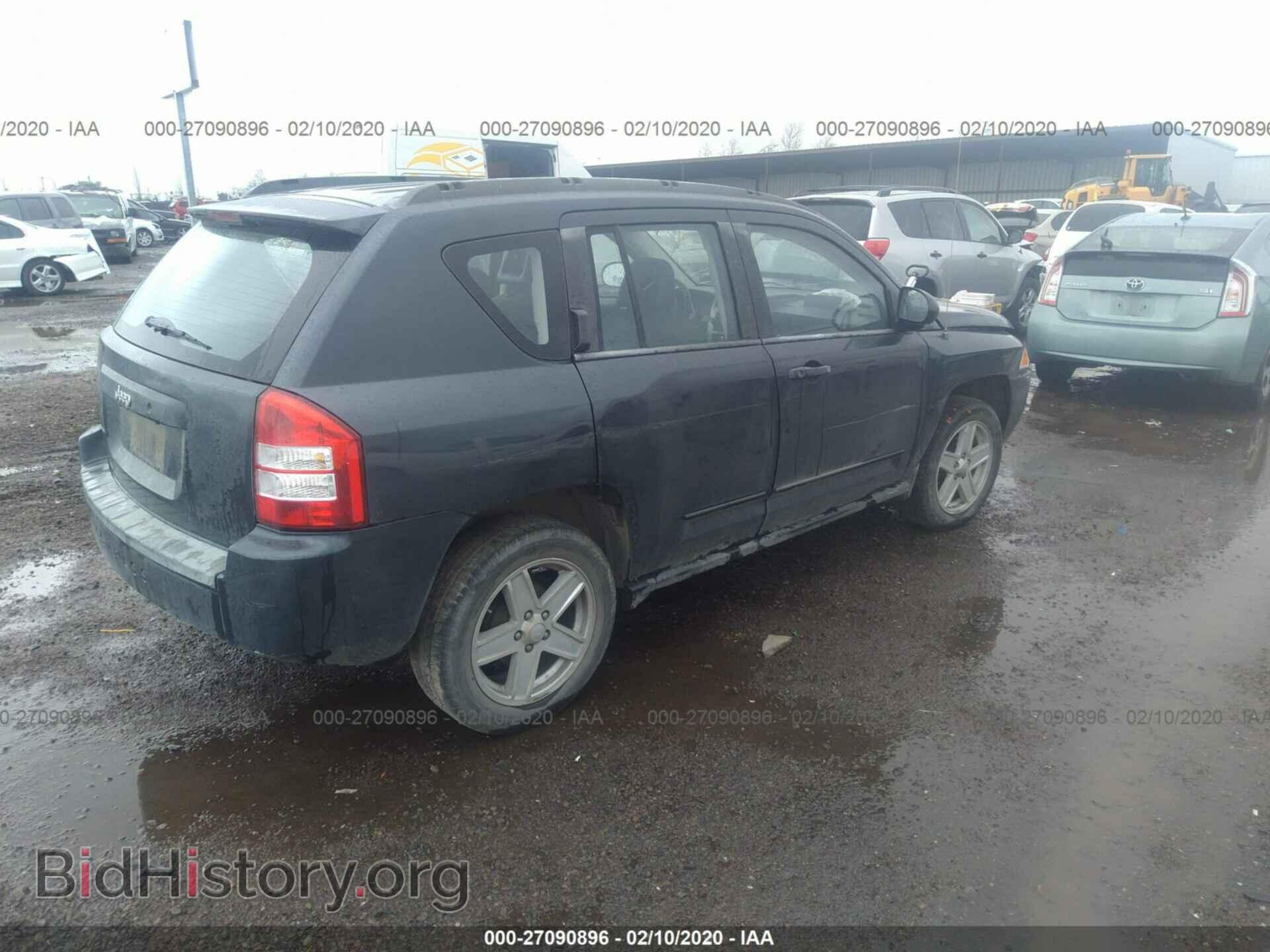 2008 JEEP COMPASS - VIN: 1J8FT47008D703027 - Фото 4