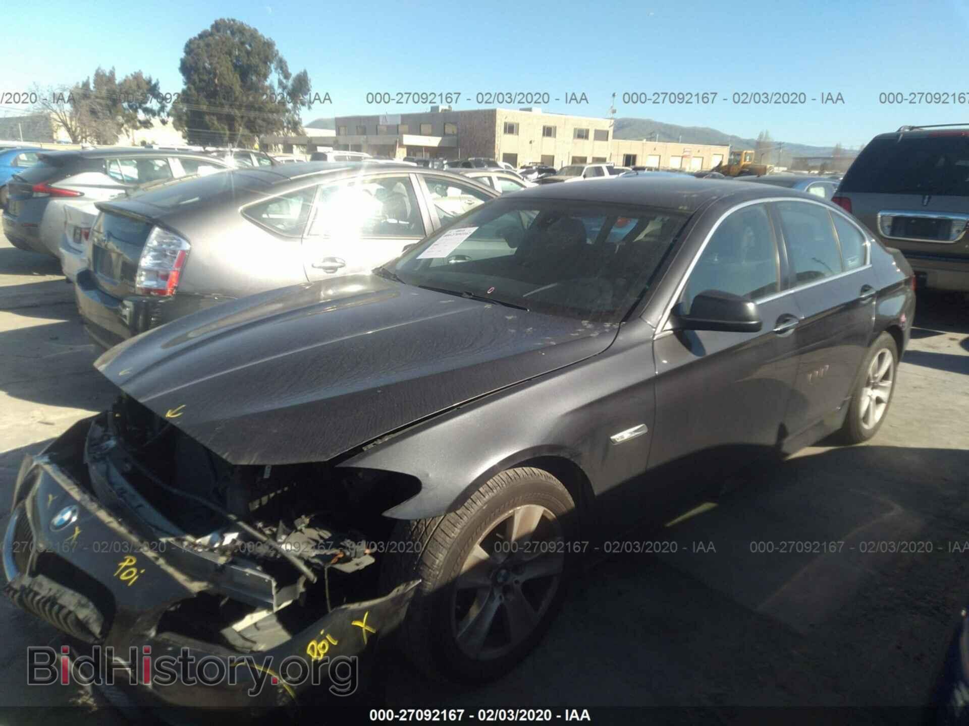 2011 BMW 528 - VIN: WBAFR1C57BC746862 - Фото 2