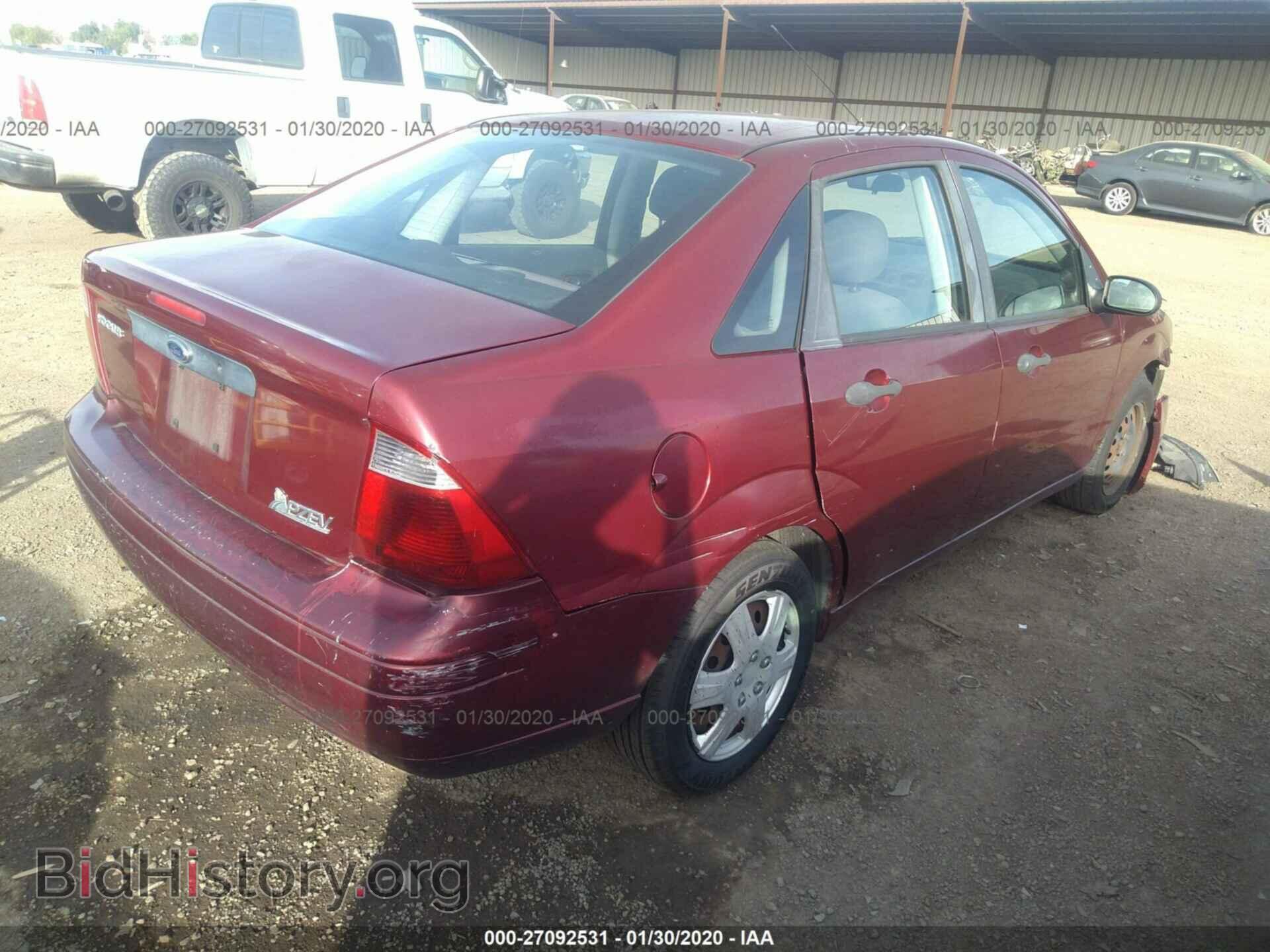 2007 FORD FOCUS - VIN: 1FAFP34NX7W246208 - Фото 4