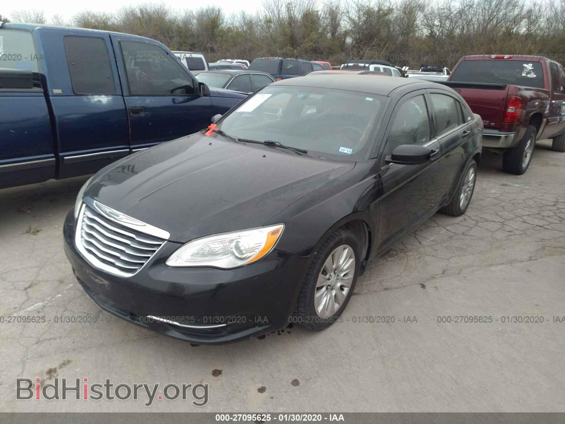 2013 CHRYSLER 200 - VIN: 1C3CCBAB4DN568863 - Фото 2