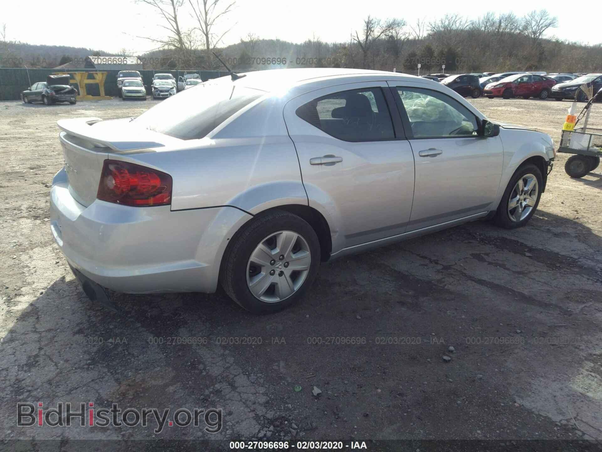 2011 DODGE AVENGER - VIN: 1B3BD4FB7BN564328 - Photo 4