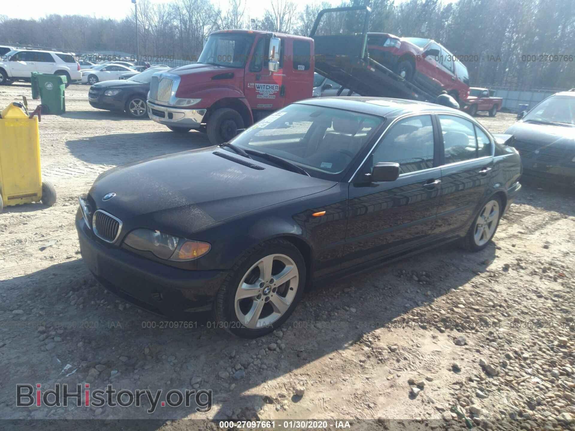 2004 BMW 330 - VIN: WBAEV53404KM37555 - Photo 2
