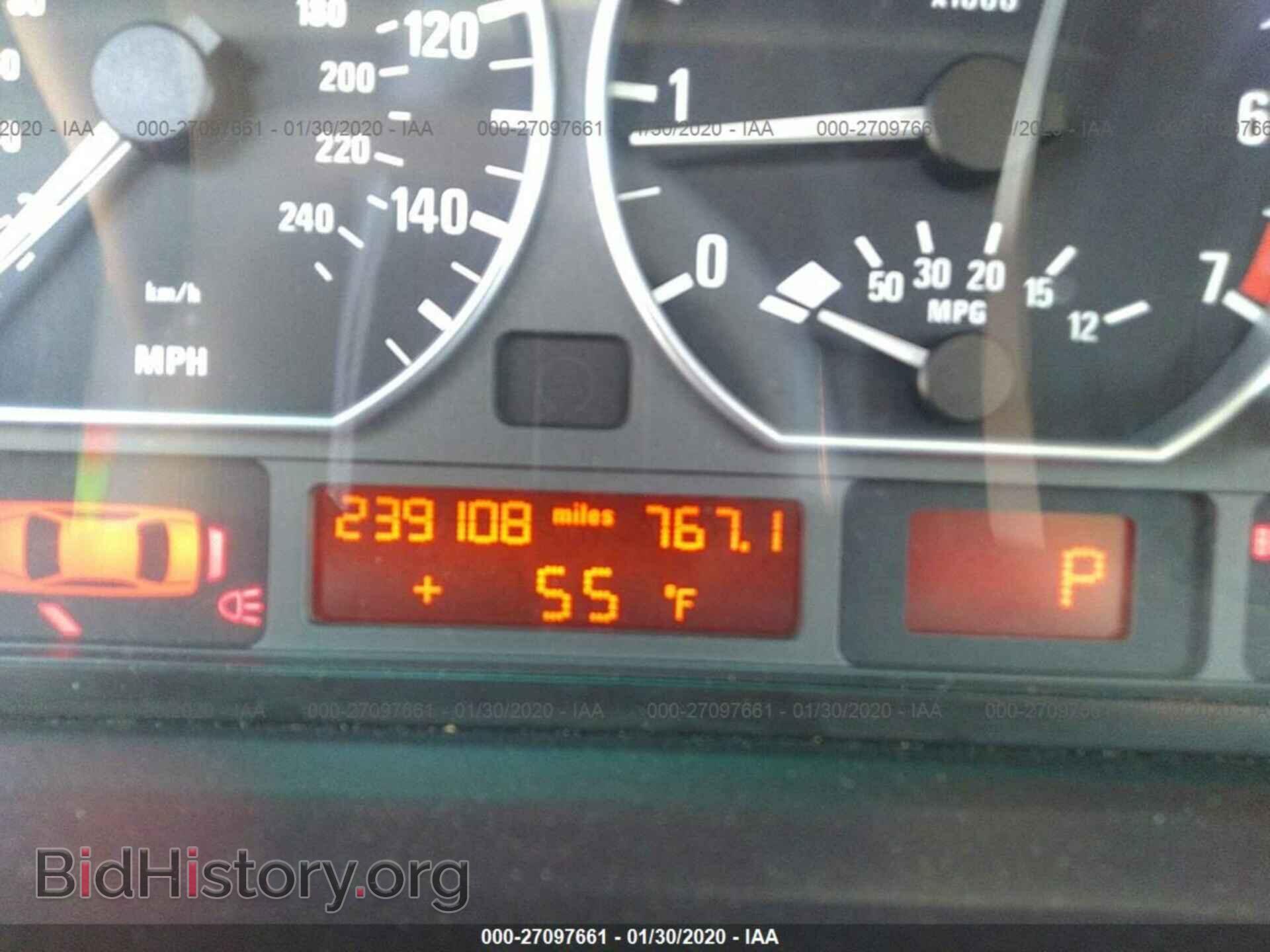 2004 BMW 330 - VIN: WBAEV53404KM37555 - Photo 7