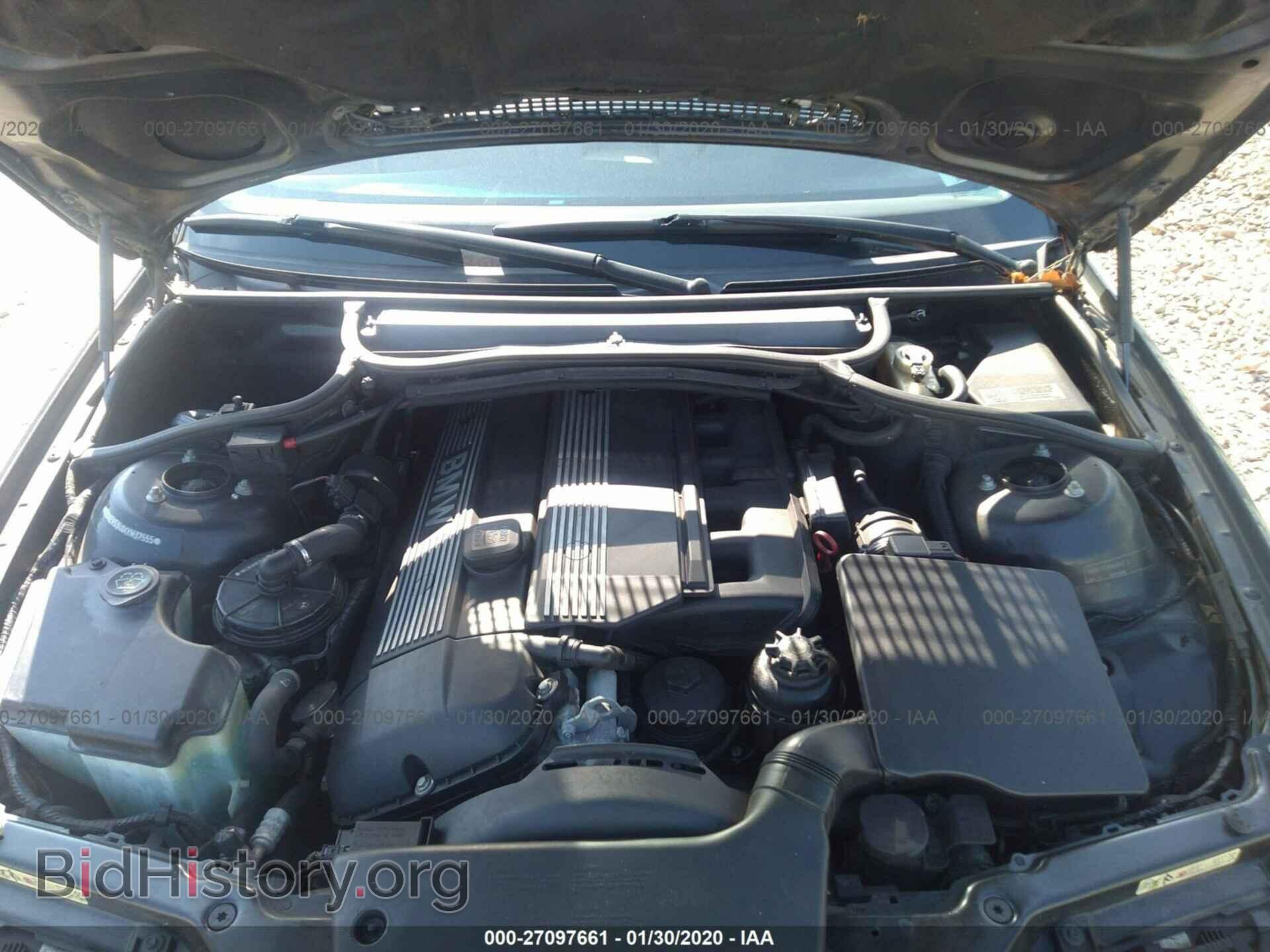 2004 BMW 330 - VIN: WBAEV53404KM37555 - Photo 10
