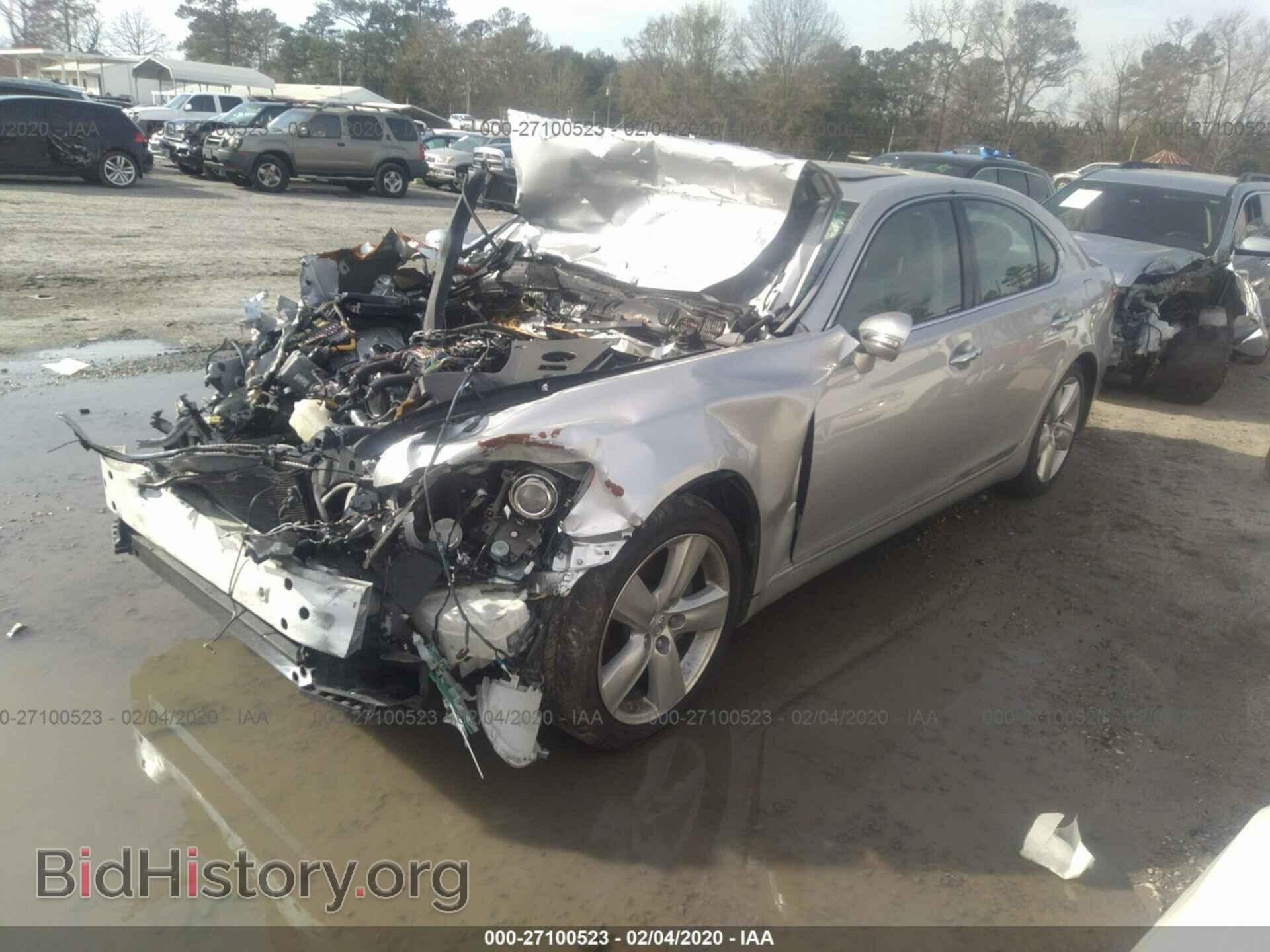 2011 LEXUS LS - VIN: JTHBL5EF3B5105730 - Фото 2
