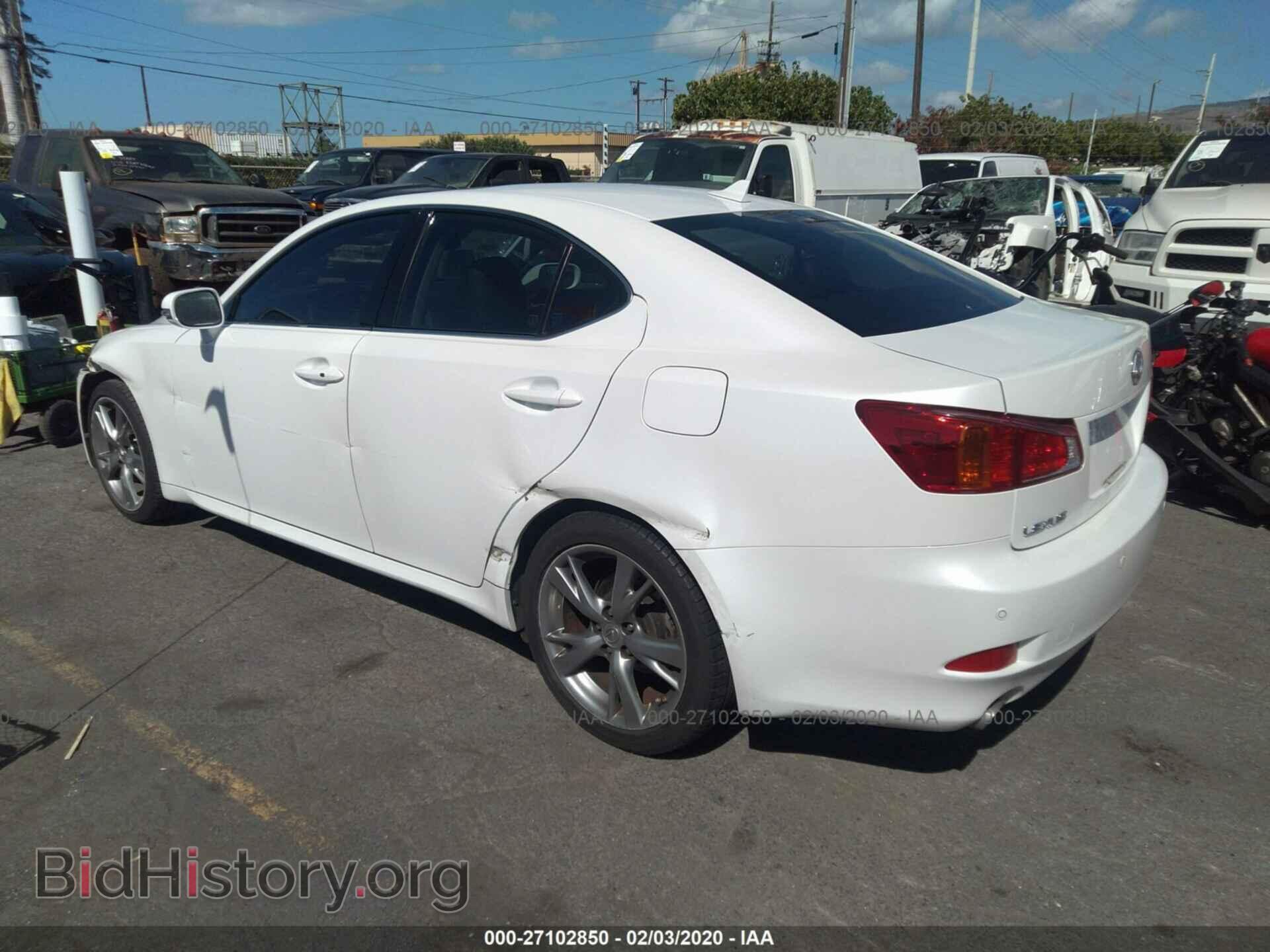 2010 LEXUS IS - VIN: JTHBF5C22A2096042 - Photo 3