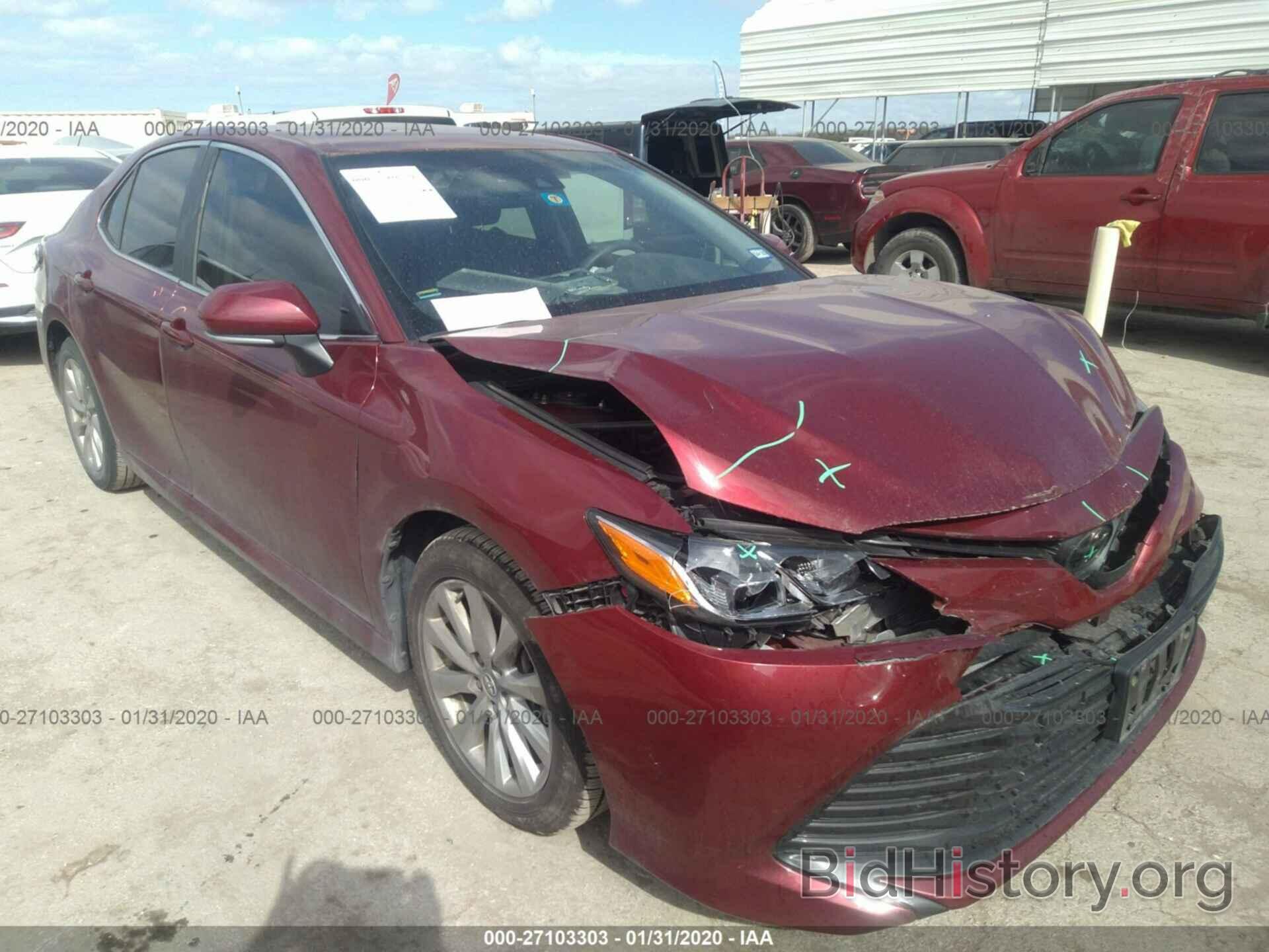 Photo 4T1B11HK9JU526330 - TOYOTA CAMRY 2018