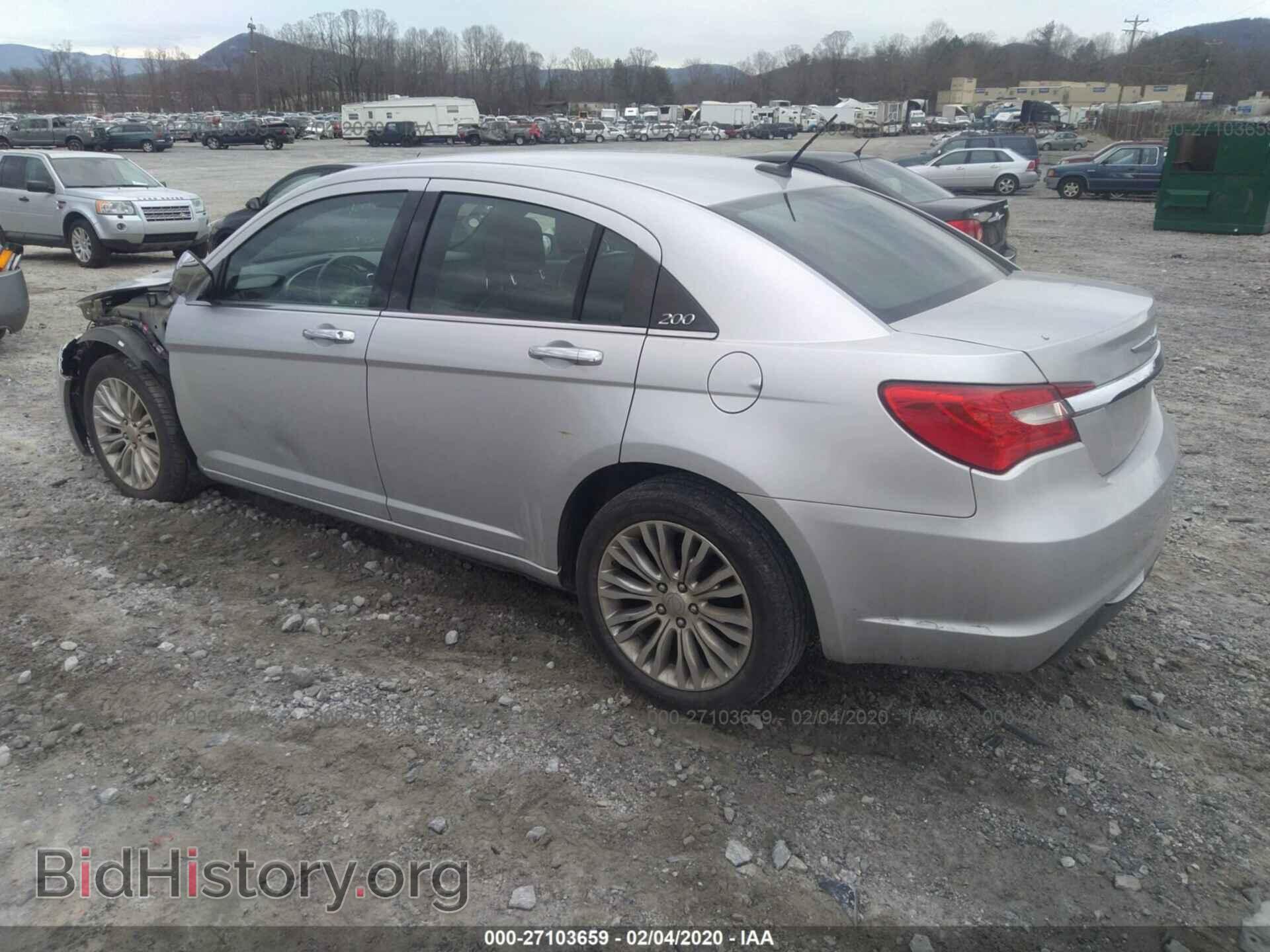 2012 CHRYSLER 200 - VIN: 1C3CCBCG0CN279440 - Фото 3