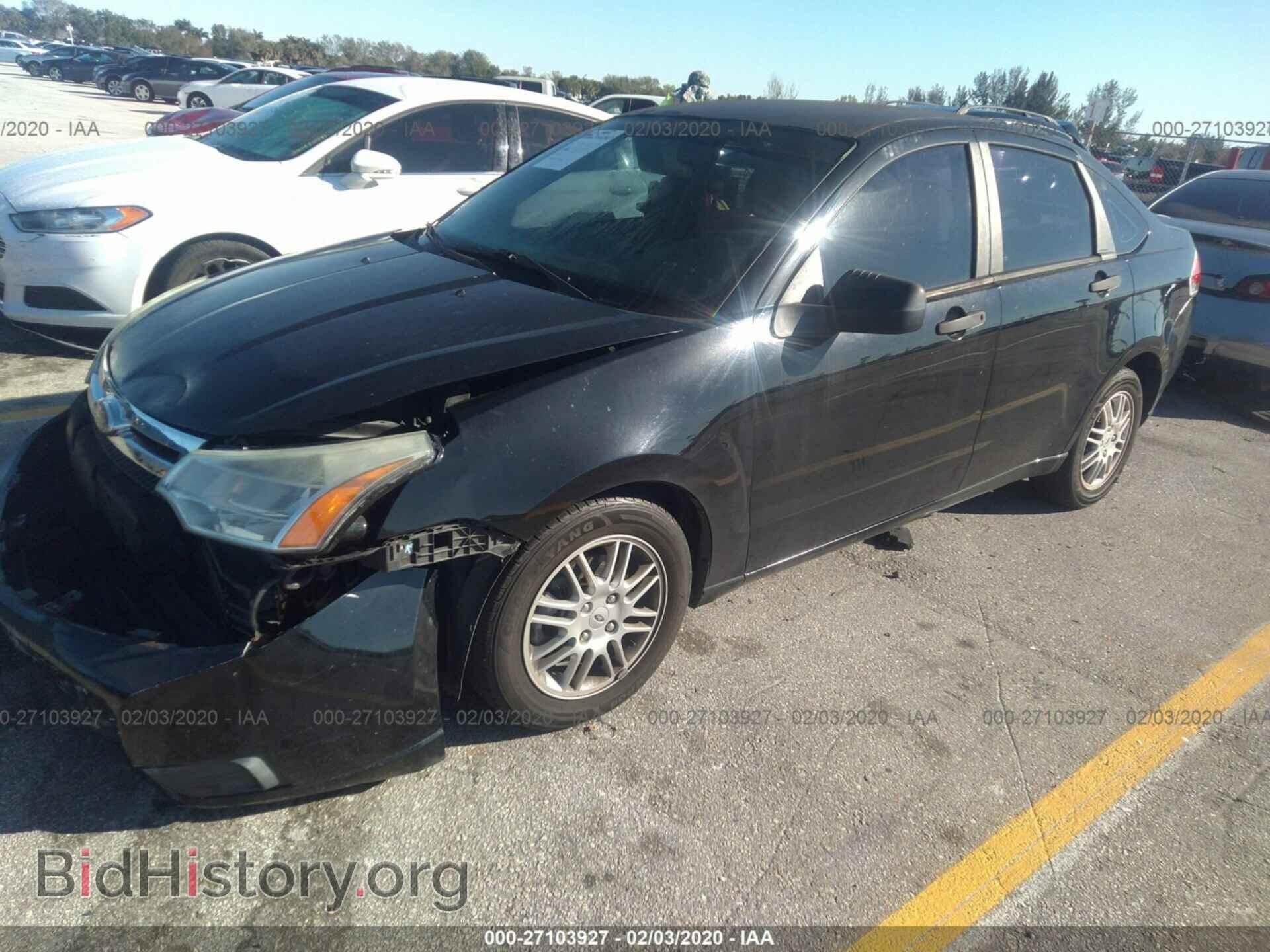 2011 FORD FOCUS - VIN: 1FAHP3FNXBW142221 - Фото 2