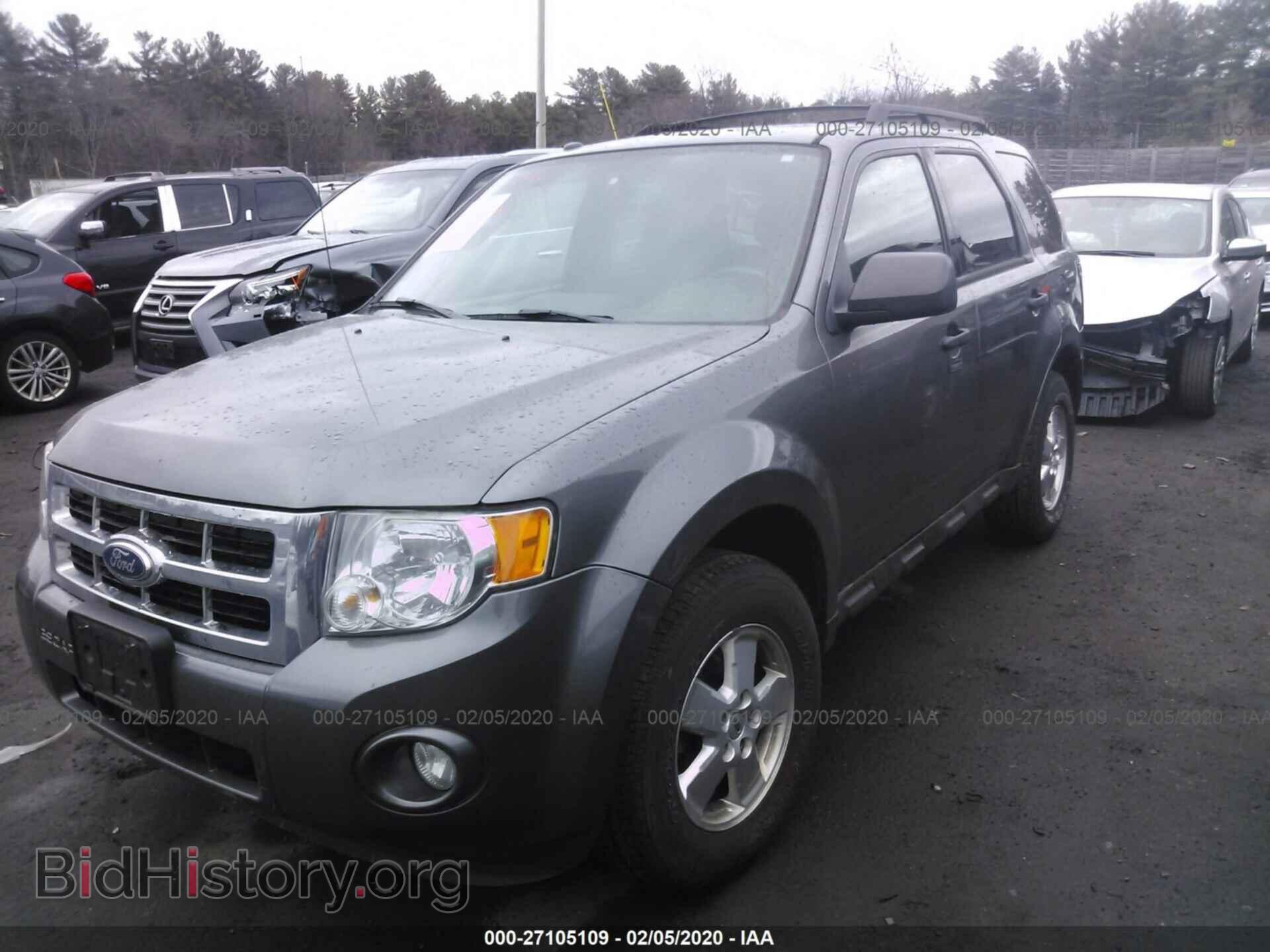 2011 FORD ESCAPE - VIN: 1FMCU9DG8BKB17132 - Photo 2
