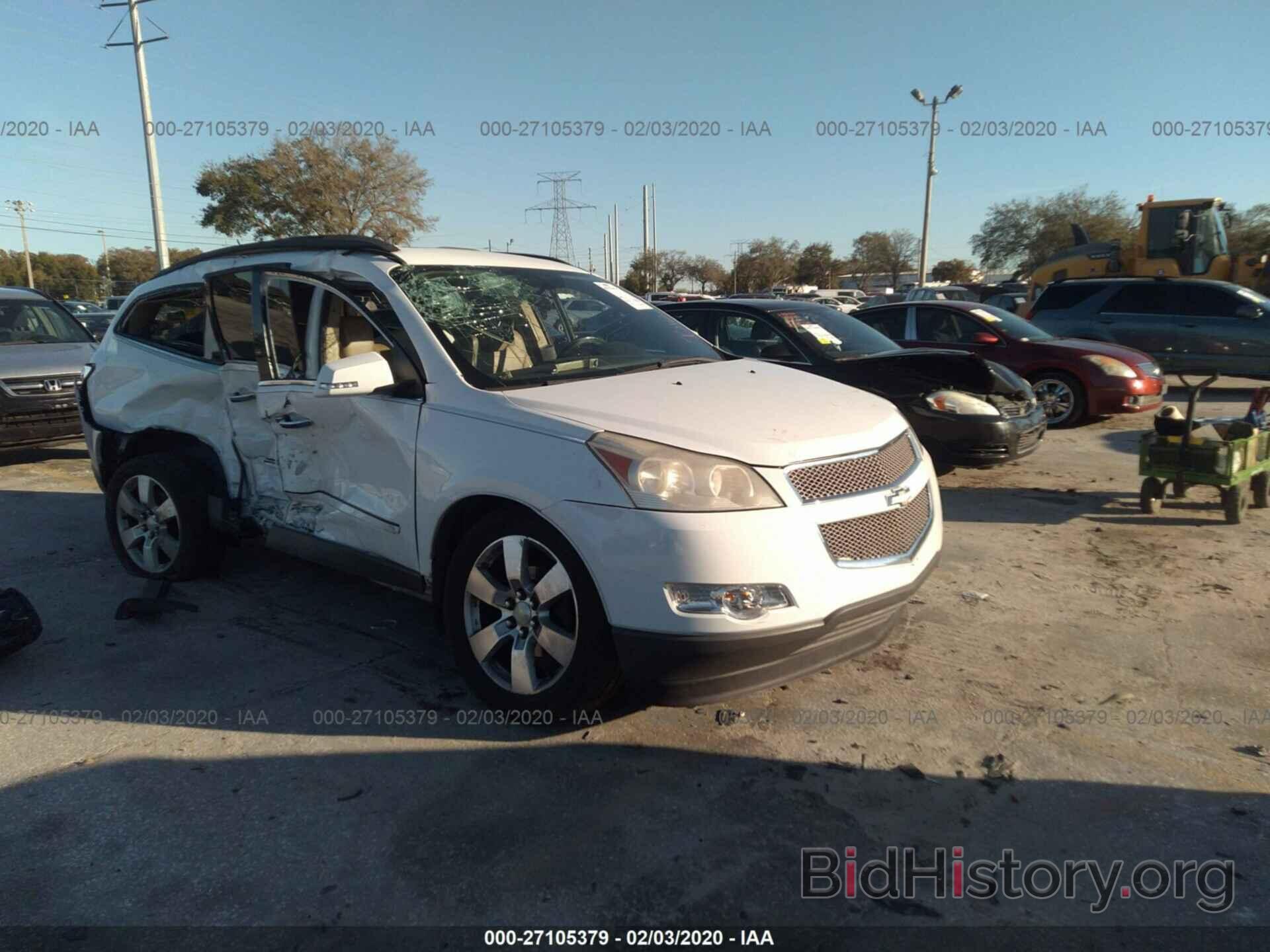Photo 1GNLRHED2AS155112 - CHEVROLET TRAVERSE 2010