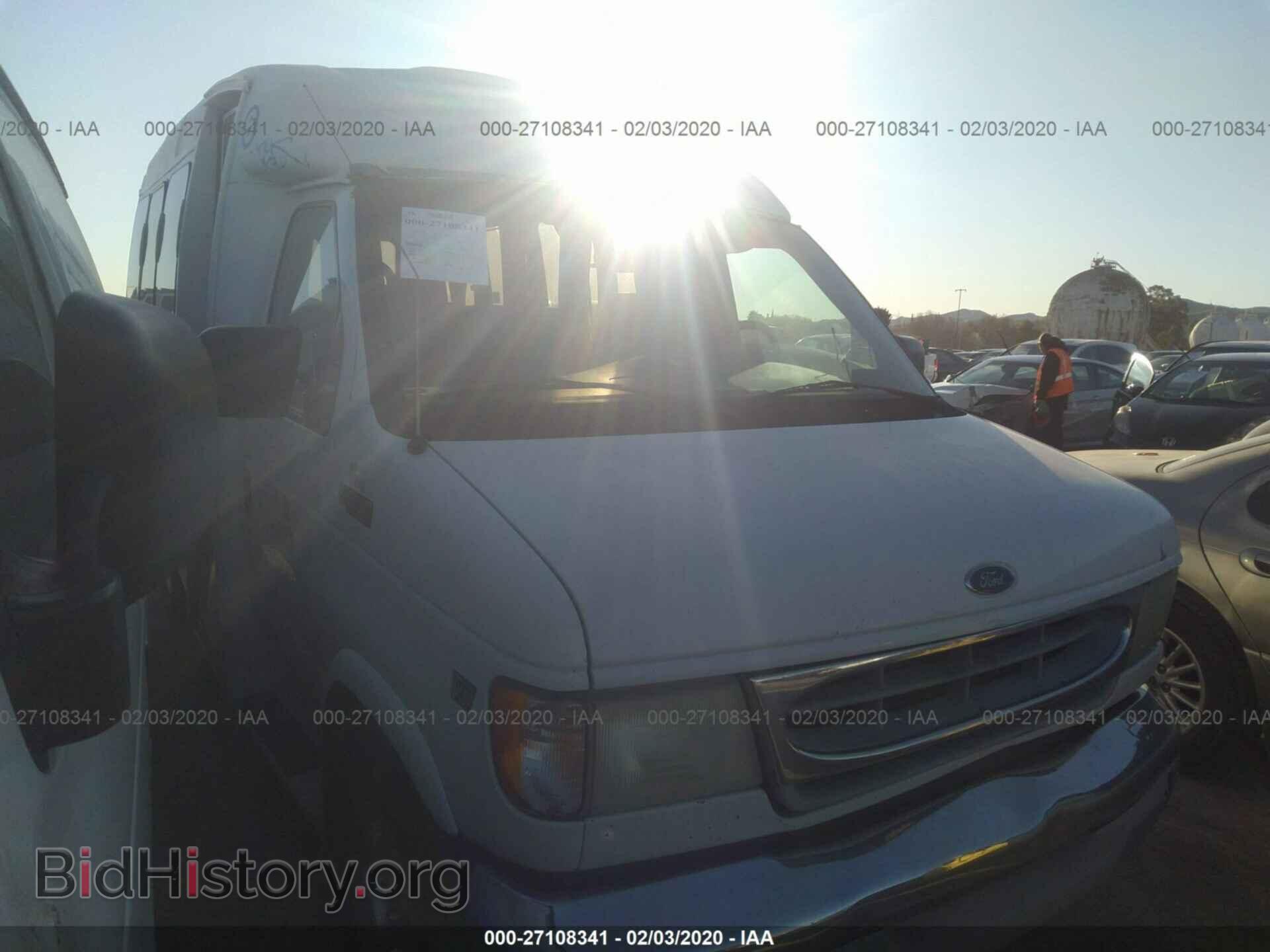 Photo 1FDSE35F02HB71243 - FORD ECONOLINE 2002
