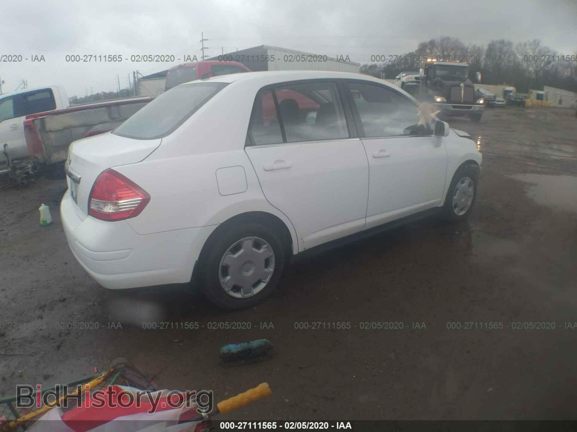 2008 NISSAN VERSA - VIN: 3N1BC11E28L404967 - Фото 4