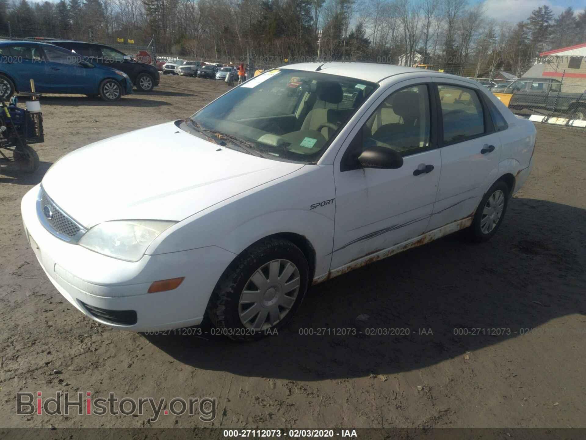 2005 FORD FOCUS - VIN: 1FAFP34N75W207864 - Фото 2