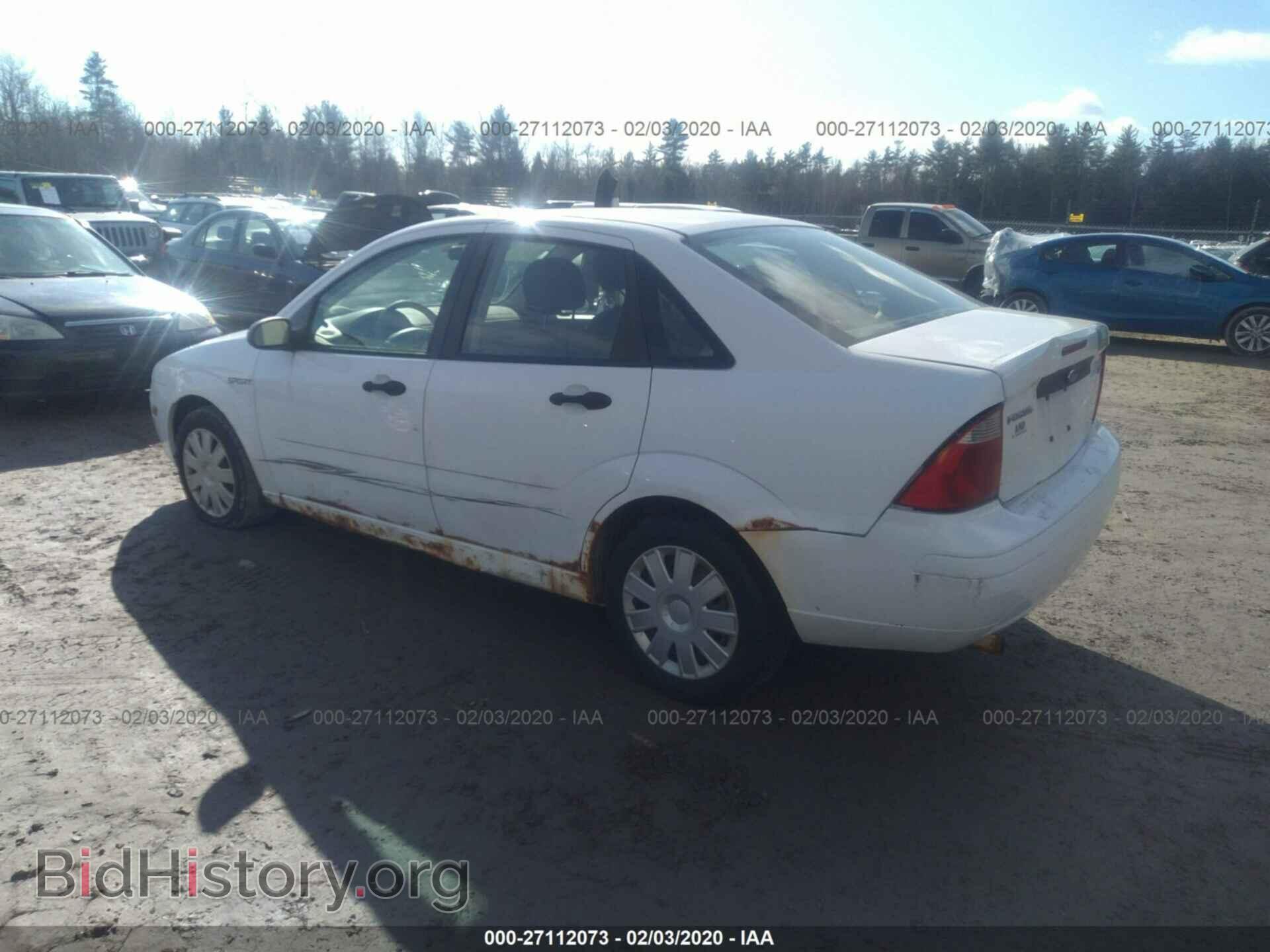 2005 FORD FOCUS - VIN: 1FAFP34N75W207864 - Фото 3