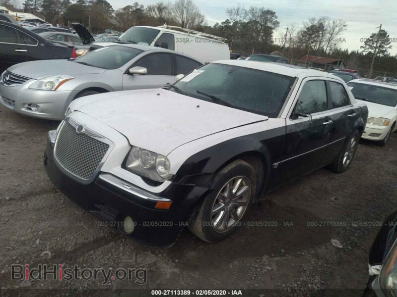 2005 Chrysler 300C (VIN 2C3AA63H25H152164) — фото 2 из 11