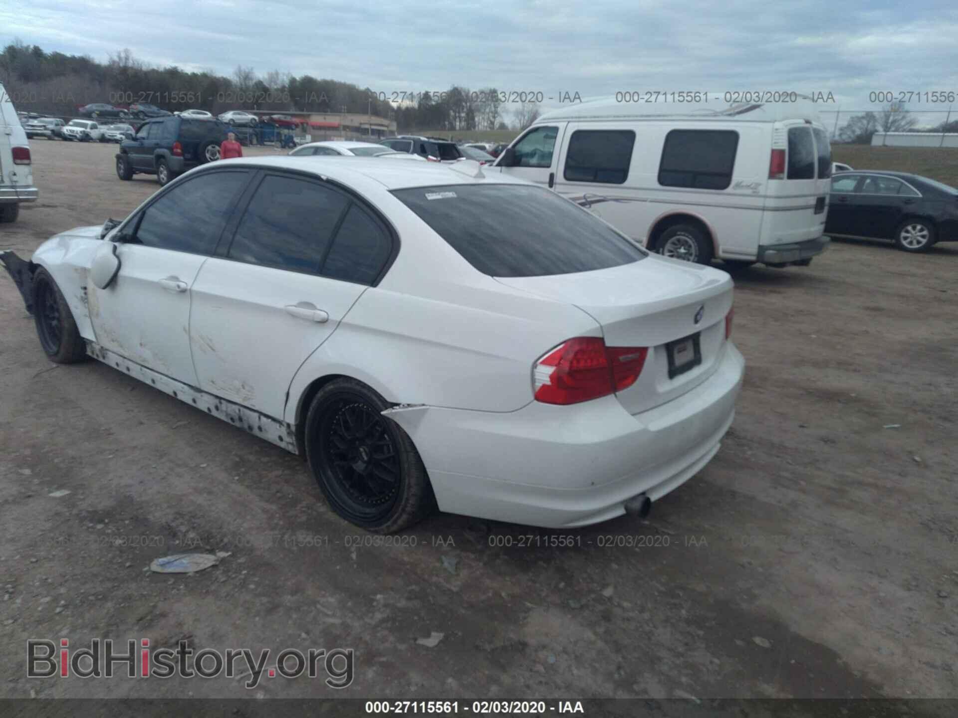 2009 BMW 335 - VIN: WBAPL33569A405475 - Фото 3