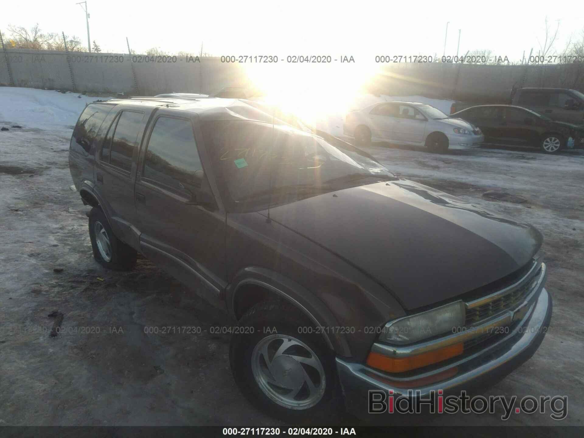 Photo 1GNDT13W1W222402 - CHEVROLET BLAZER 1998