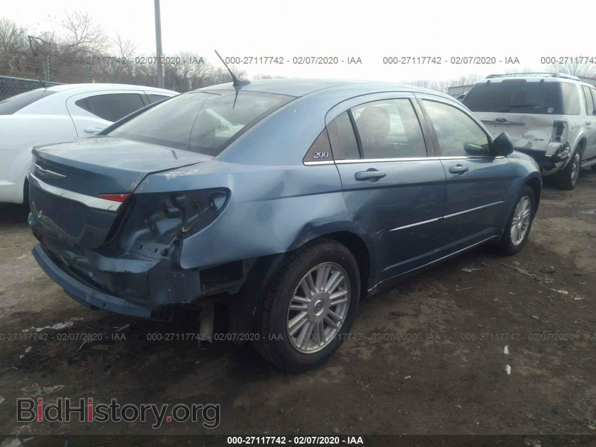 2011 CHRYSLER 200 - VIN: 1C3BC4FB0BN588833 - Фото 4