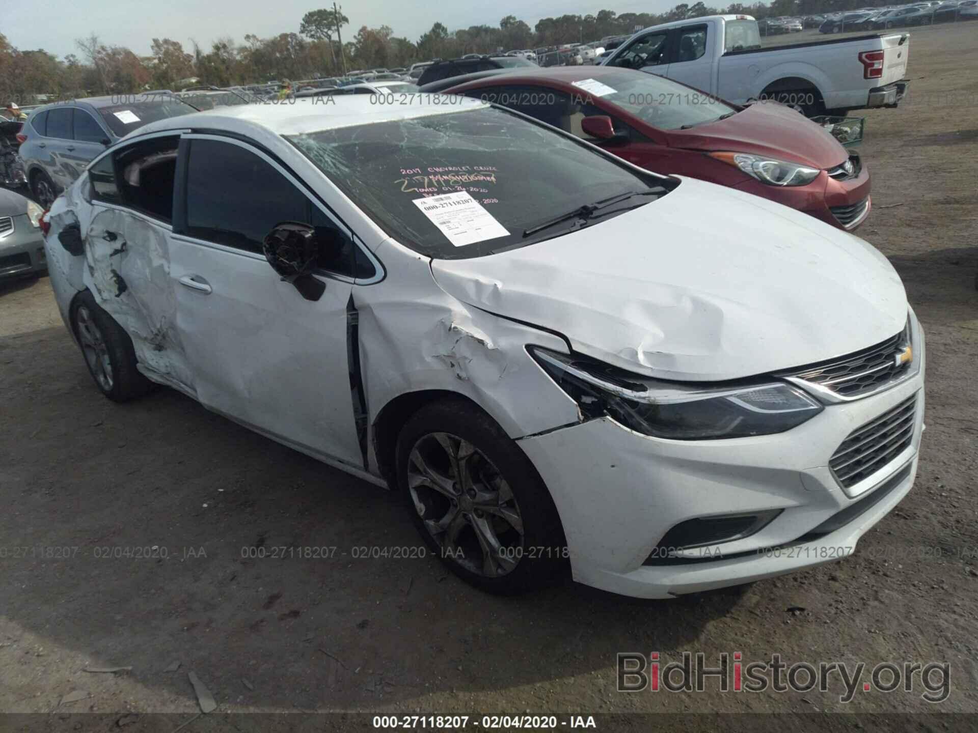 Photo 1G1BF5SM9H7105989 - CHEVROLET CRUZE 2017