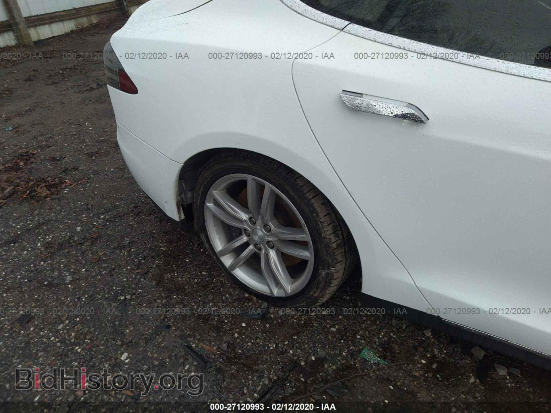 2013 TESLA MODEL S - VIN: 5YJSA1DN7DFP13924 - Фото 6