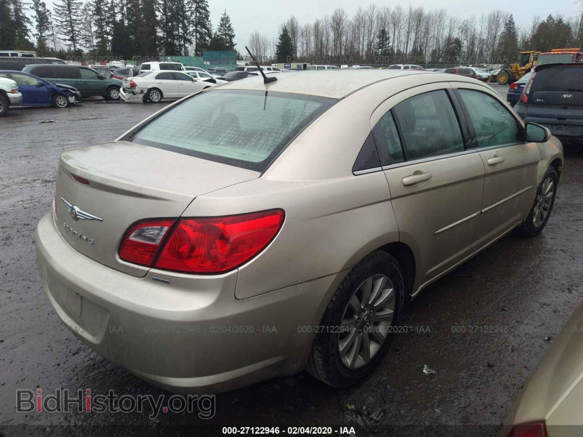 2010 CHRYSLER SEBRING - VIN: 1C3CC5FD8AN190747 - Фото 4