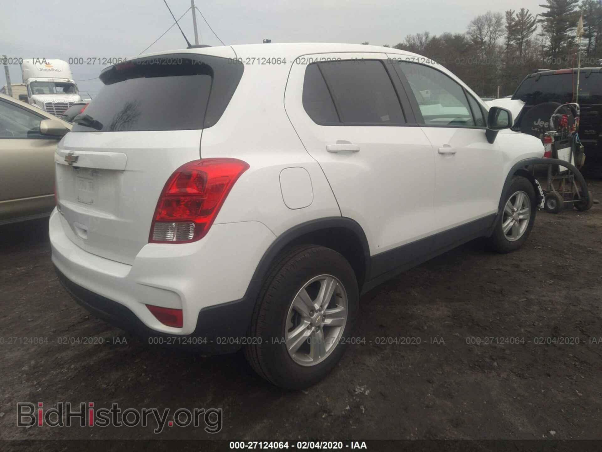 2019 CHEVROLET TRAX - VIN: 3GNCJNSB9KL265843 - Фото 4