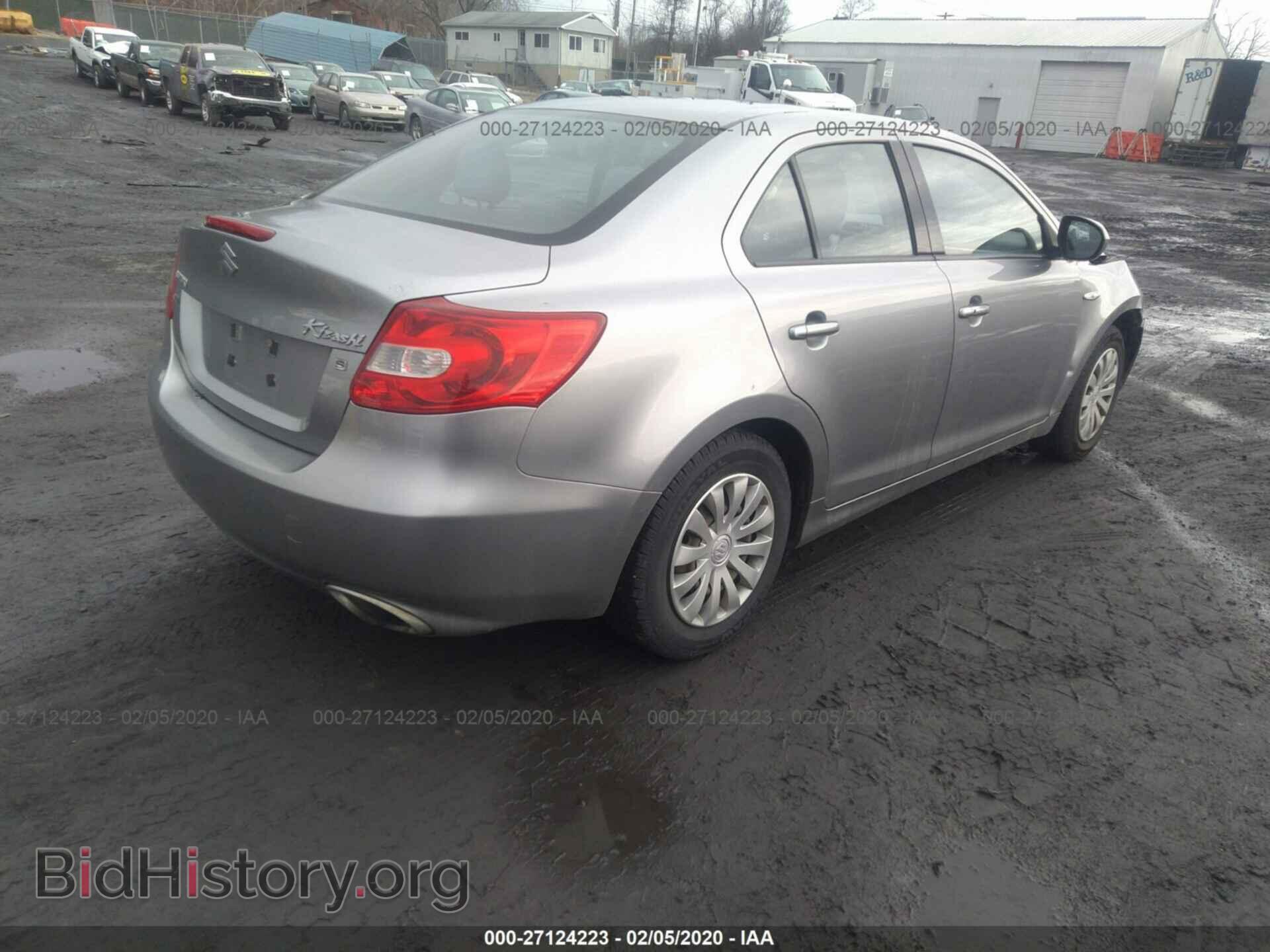 2010 SUZUKI KIZASHI - VIN: JS2RF9A12A6100011 - Photo 4