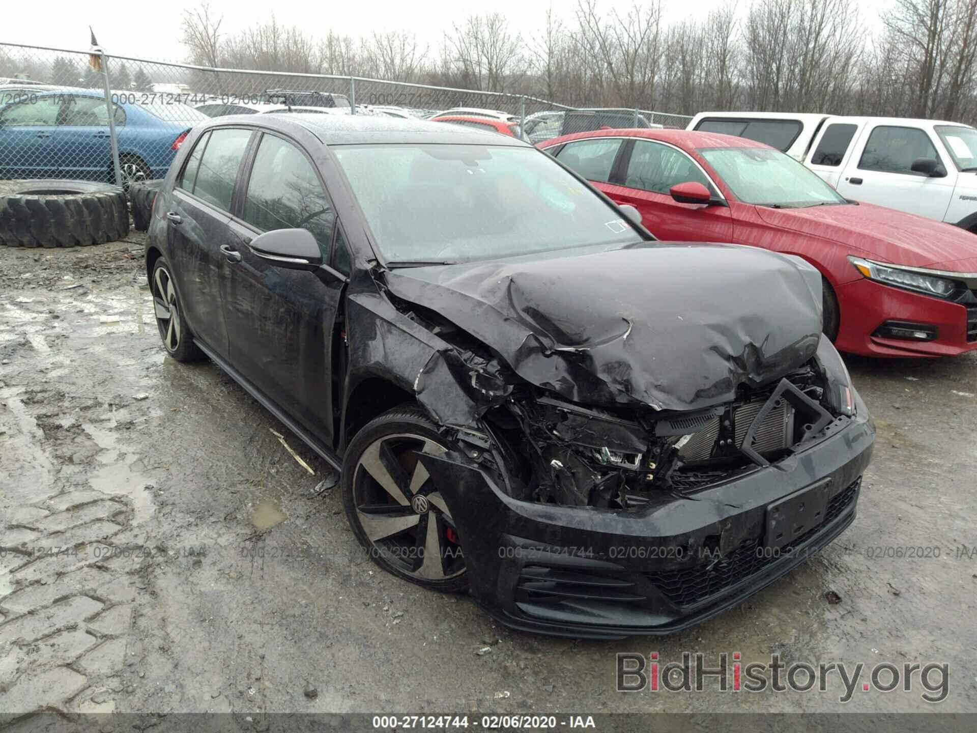 Photo 3VW547AU2JM250940 - VOLKSWAGEN GTI 2018