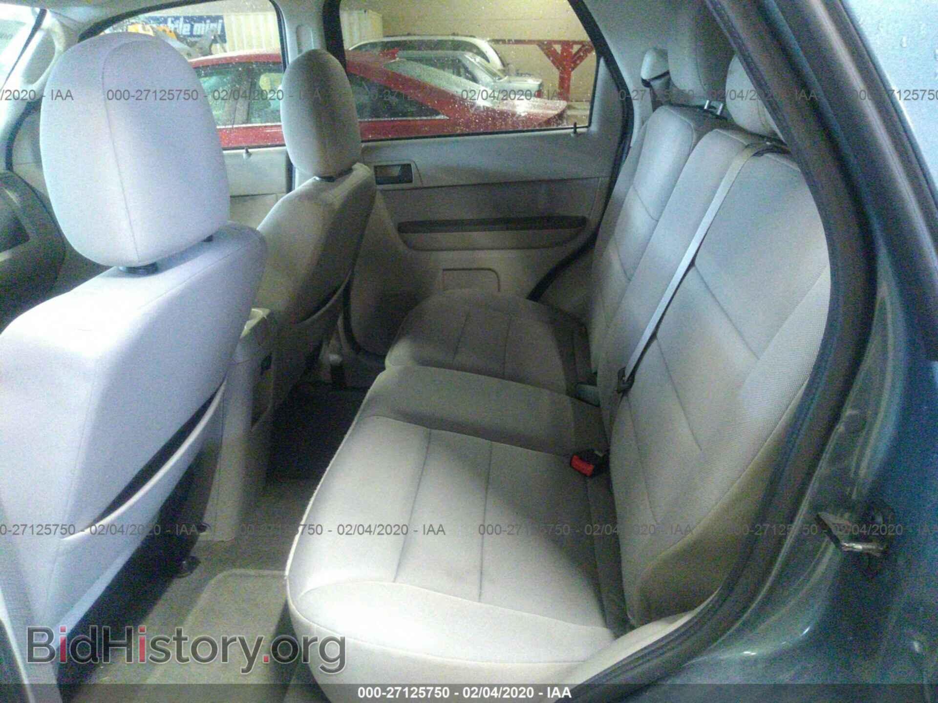 2011 FORD ESCAPE - VIN: 1FMCU0D70BKA25329 - Photo 8