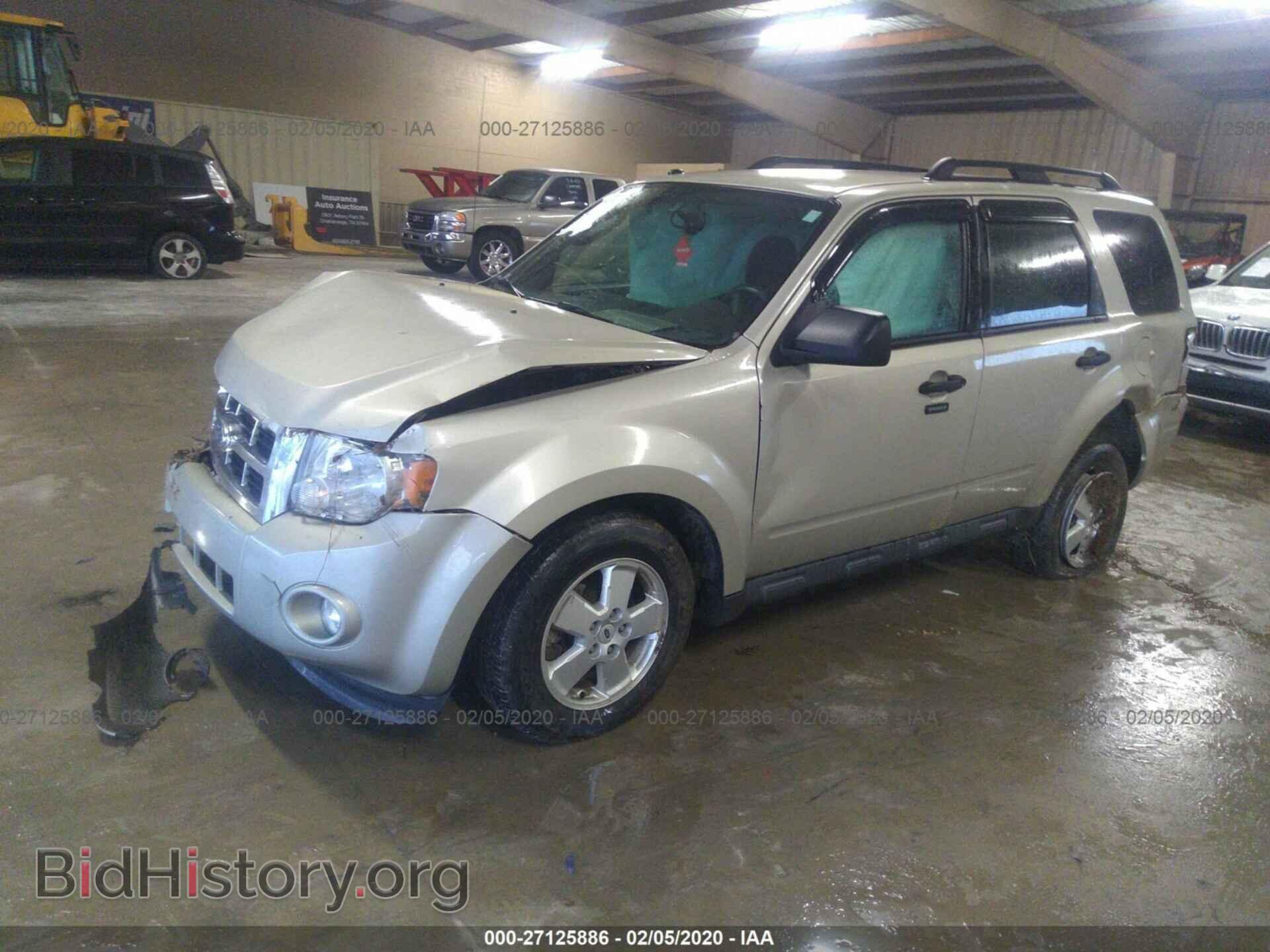 2012 FORD ESCAPE - VIN: 1FMCU0D70CKB11399 - Фото 2