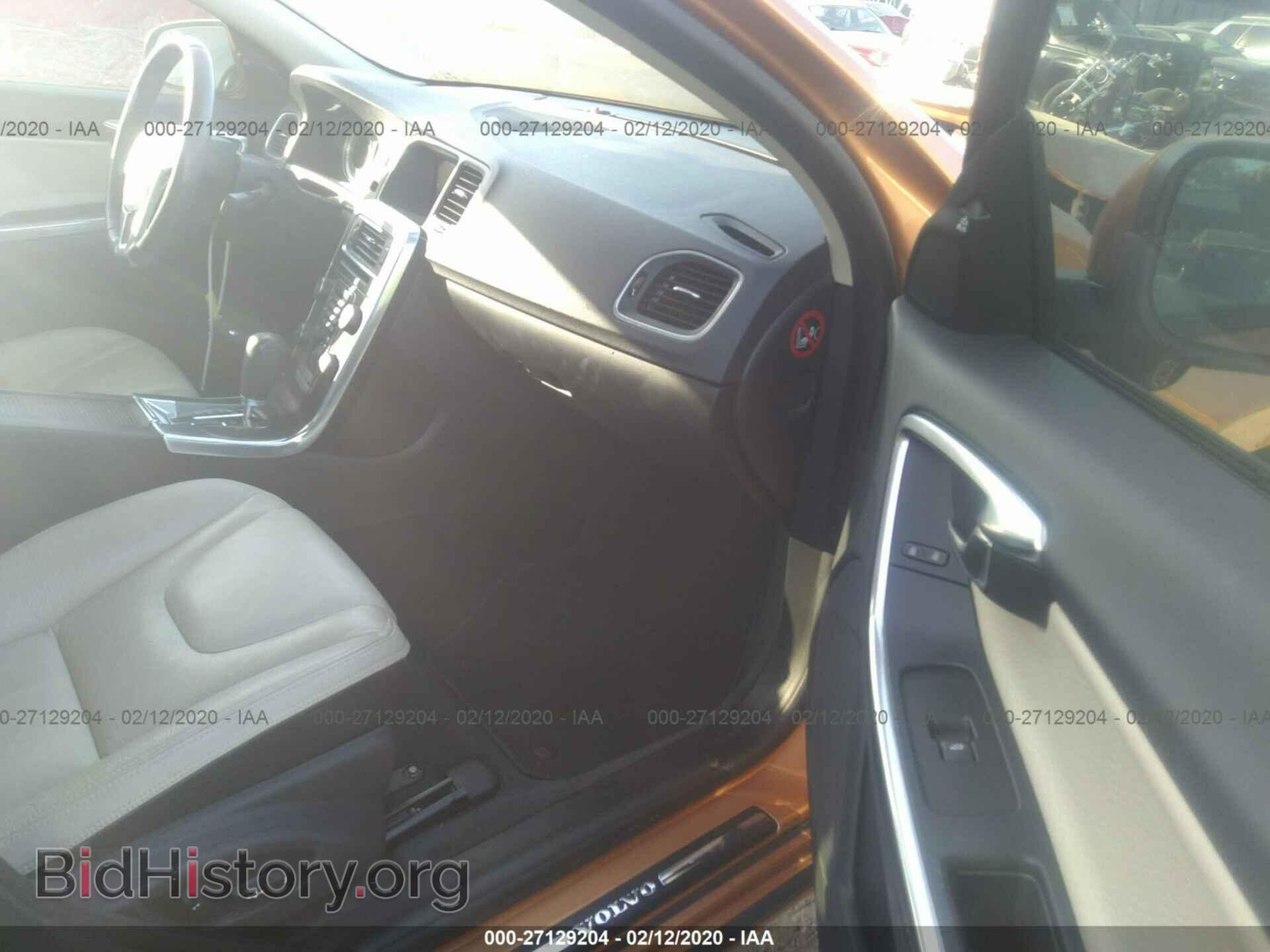 2011 VOLVO S60 - VIN: YV1902FH4B2016073 - Фото 5